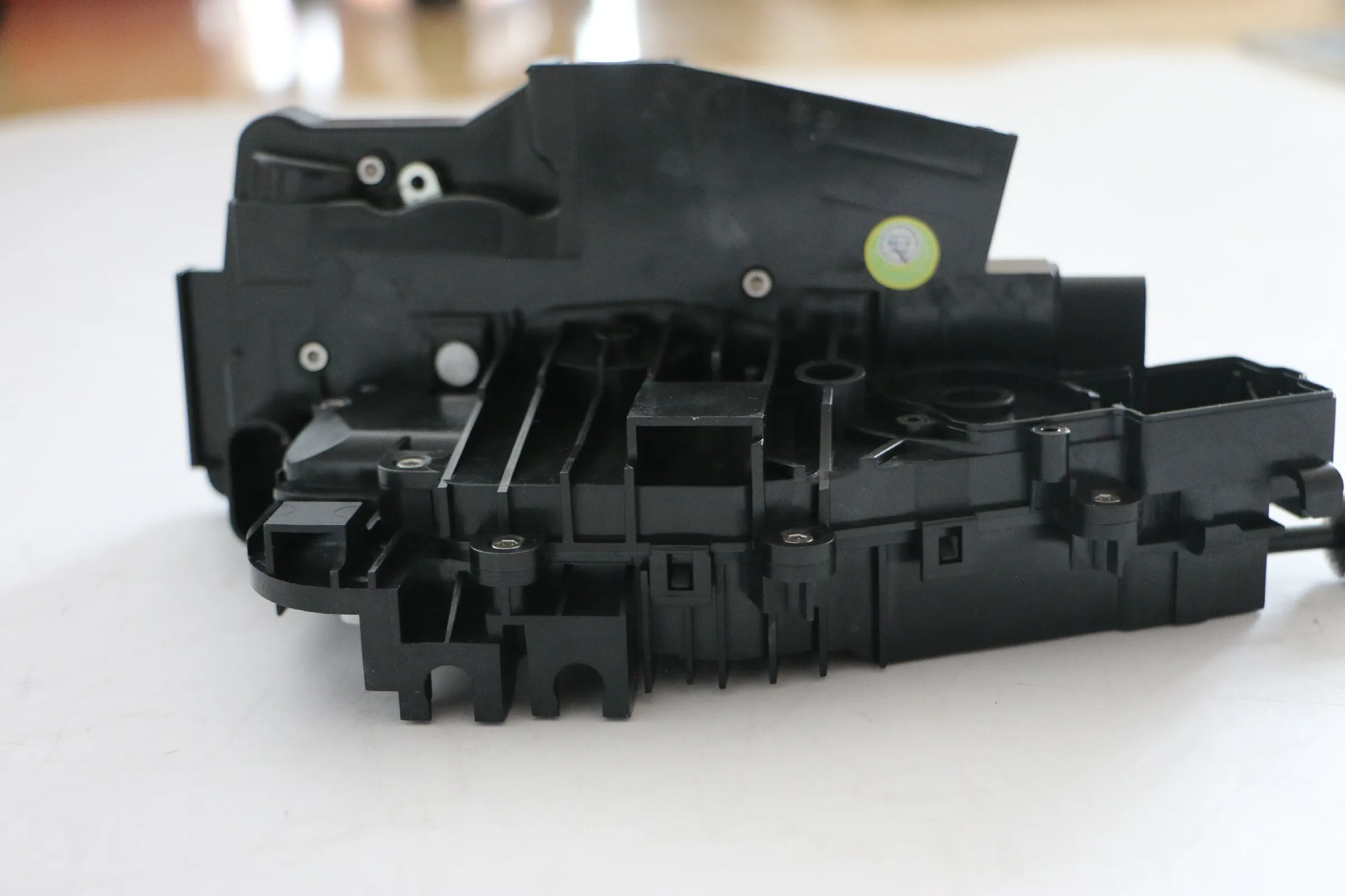 wufoo silent electric suction door for Mercedes-Benz Luxury Car