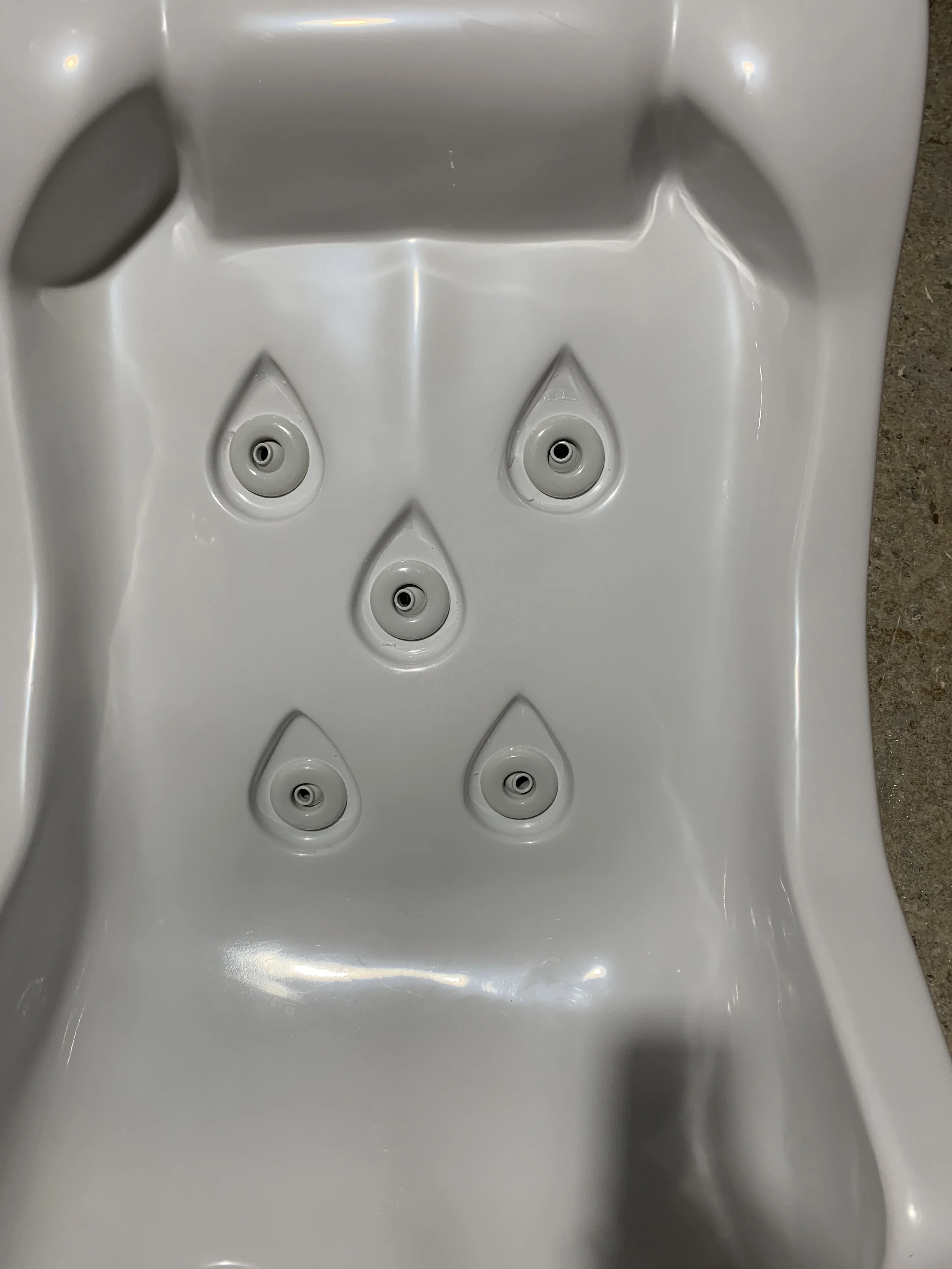 spa equipment body water massage shower bed in salt bath for health