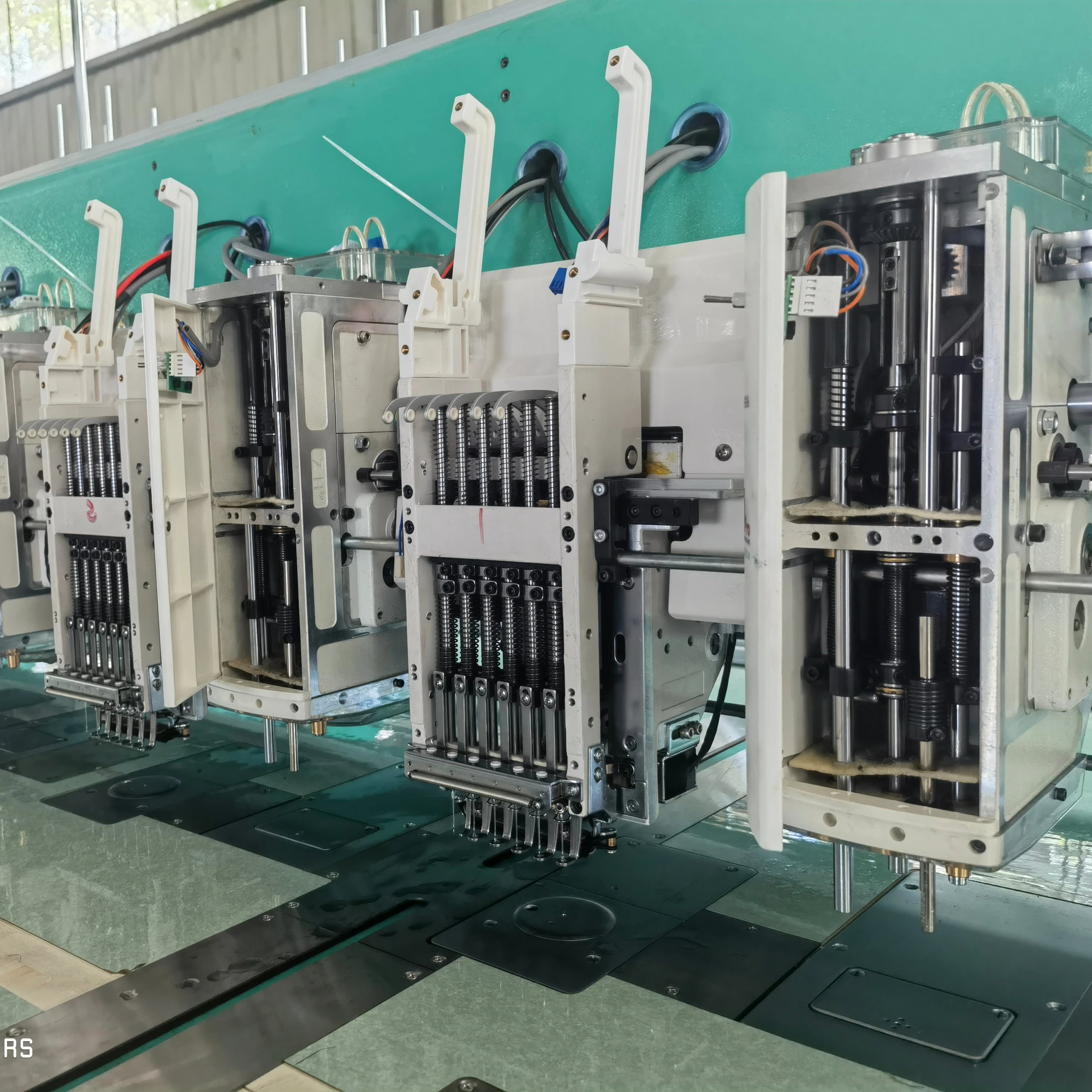 High Quality Mixed Heads Computerized Chain stitch/Chenille /Flat Embroidery Machine For Sale