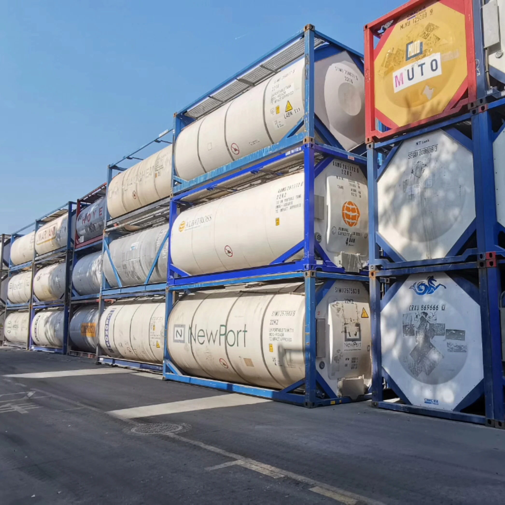 
IP12 isoparaffin solvent synthetic isoparaffin Cosmetic Raw Materials 