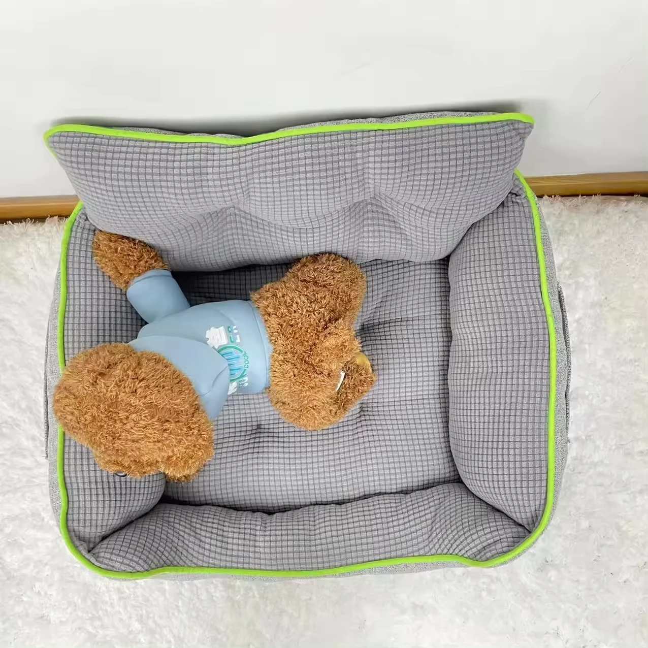 2024 Hot Sale Yiwu Agent Wholesale popular Soft Warm pet bed sofa-style orthopedic pet dog bed dog car seat