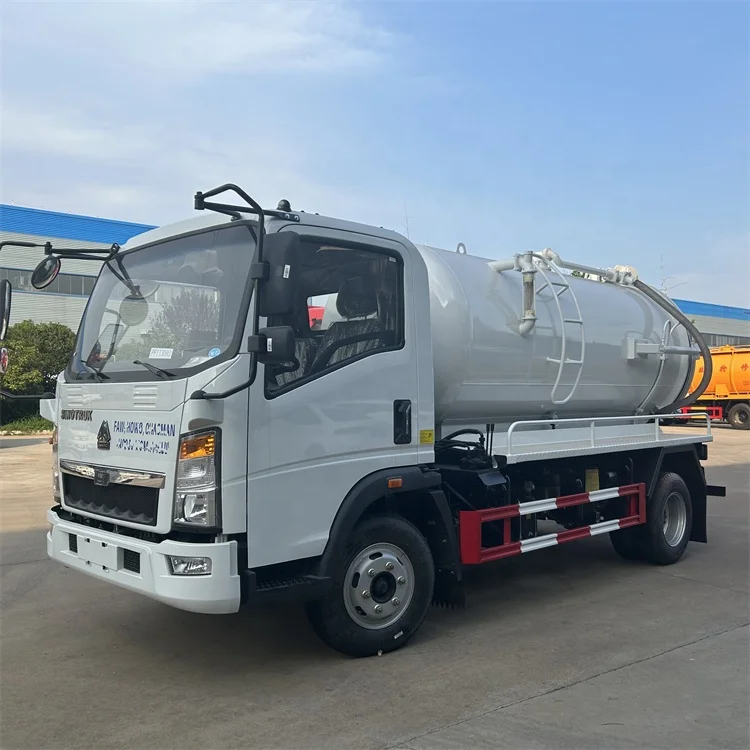 5 tons SINOTRUK HOWO 4*2 sewage suction truck for sale