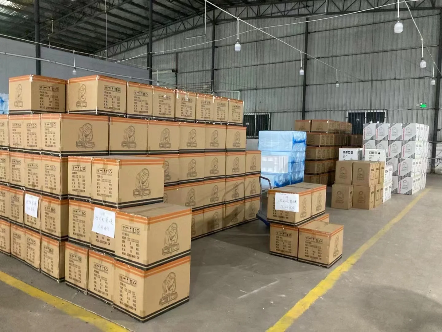 MOWL Guangzhou Beam 230 7r 230W r7 Sharpy DMX Beam Moving Head Light with 2in1 Avec Flight Case