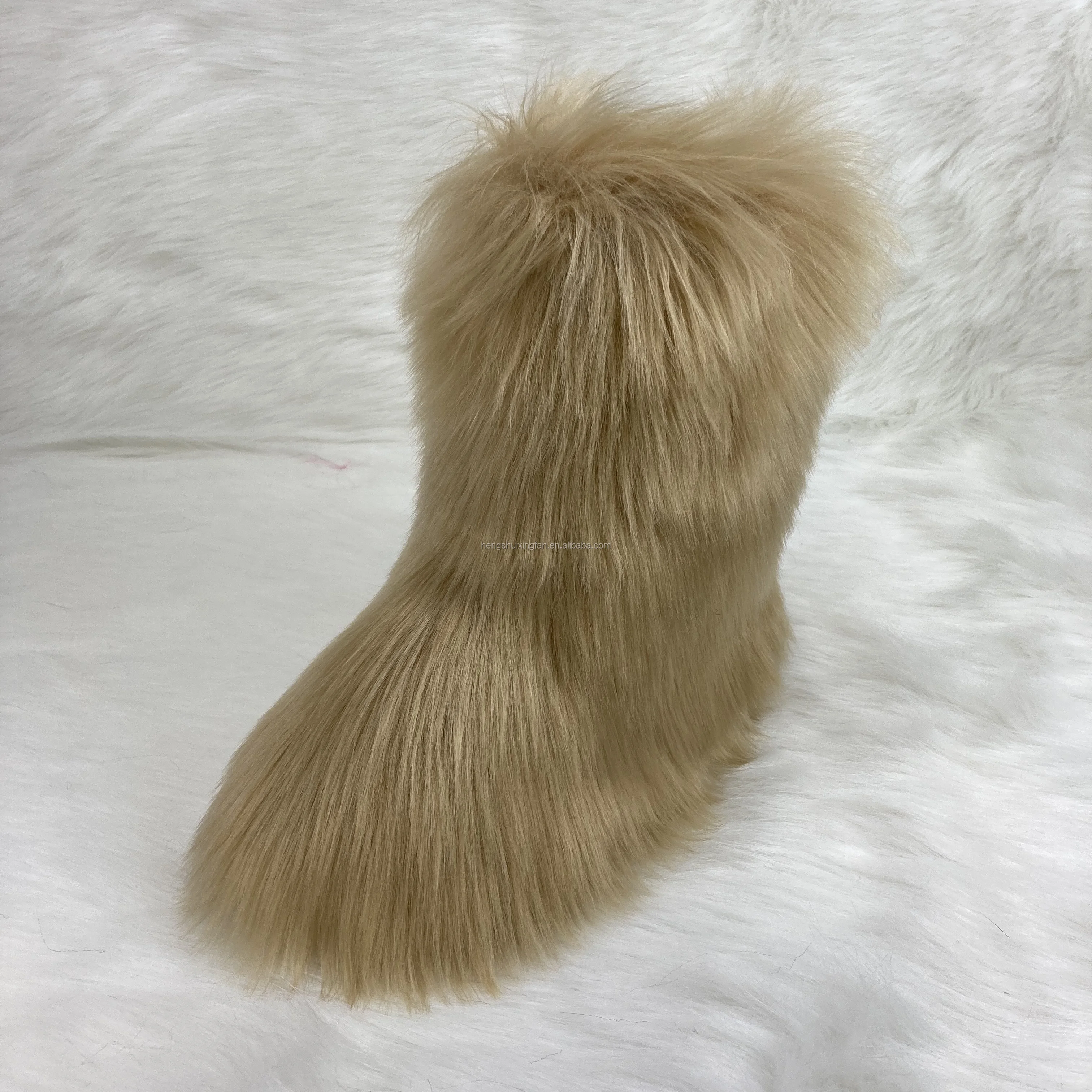 
2021 High Quality New Fashion fur snow boots fur snow boots women 