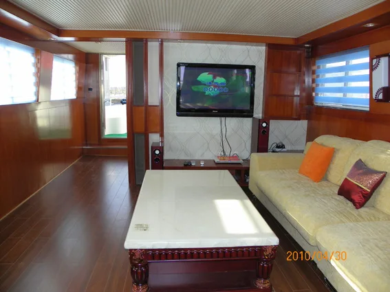 Bestyear House Boat Fiberglass boat house yacht