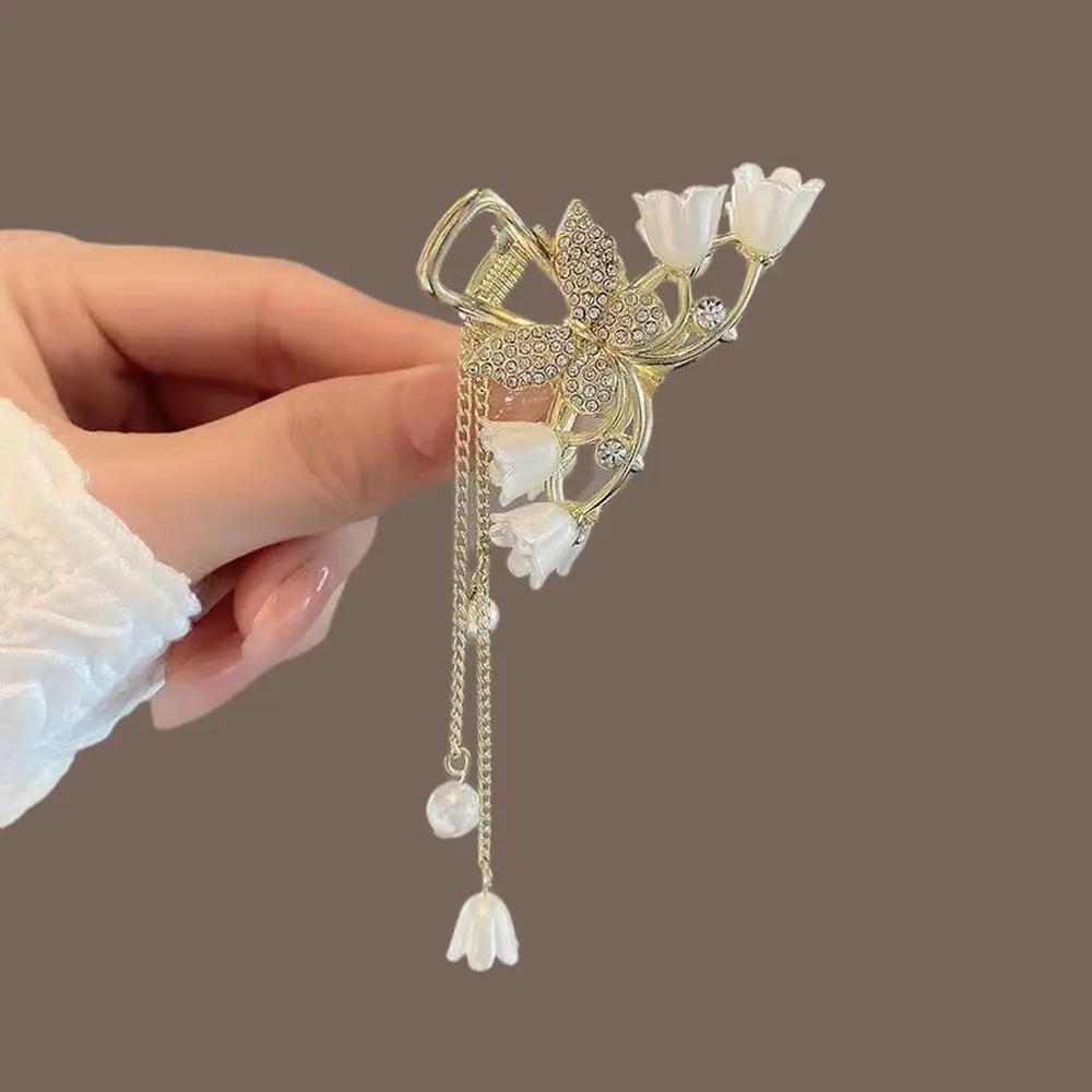 Fashion Women Lily of the Valley Flower Rhinestone Butterfly Pearl Tassel Twist Hair Claw Half -ponytail Grab Clips