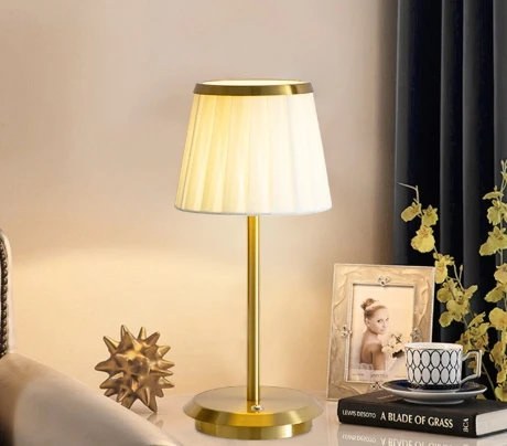 bedroom lamp