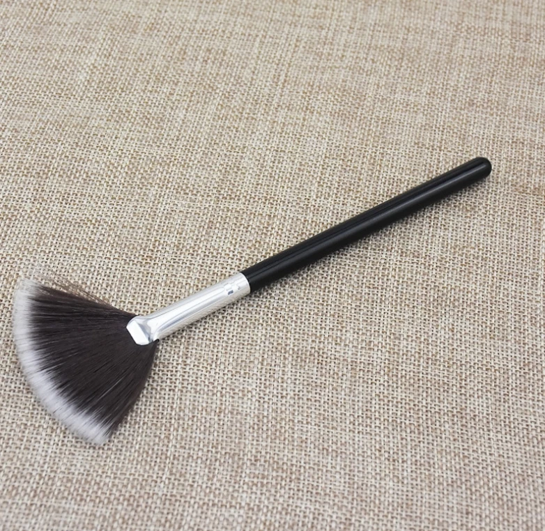 New single long handle fiber hair makeup brush US own brand fan paint beauty makeup tool