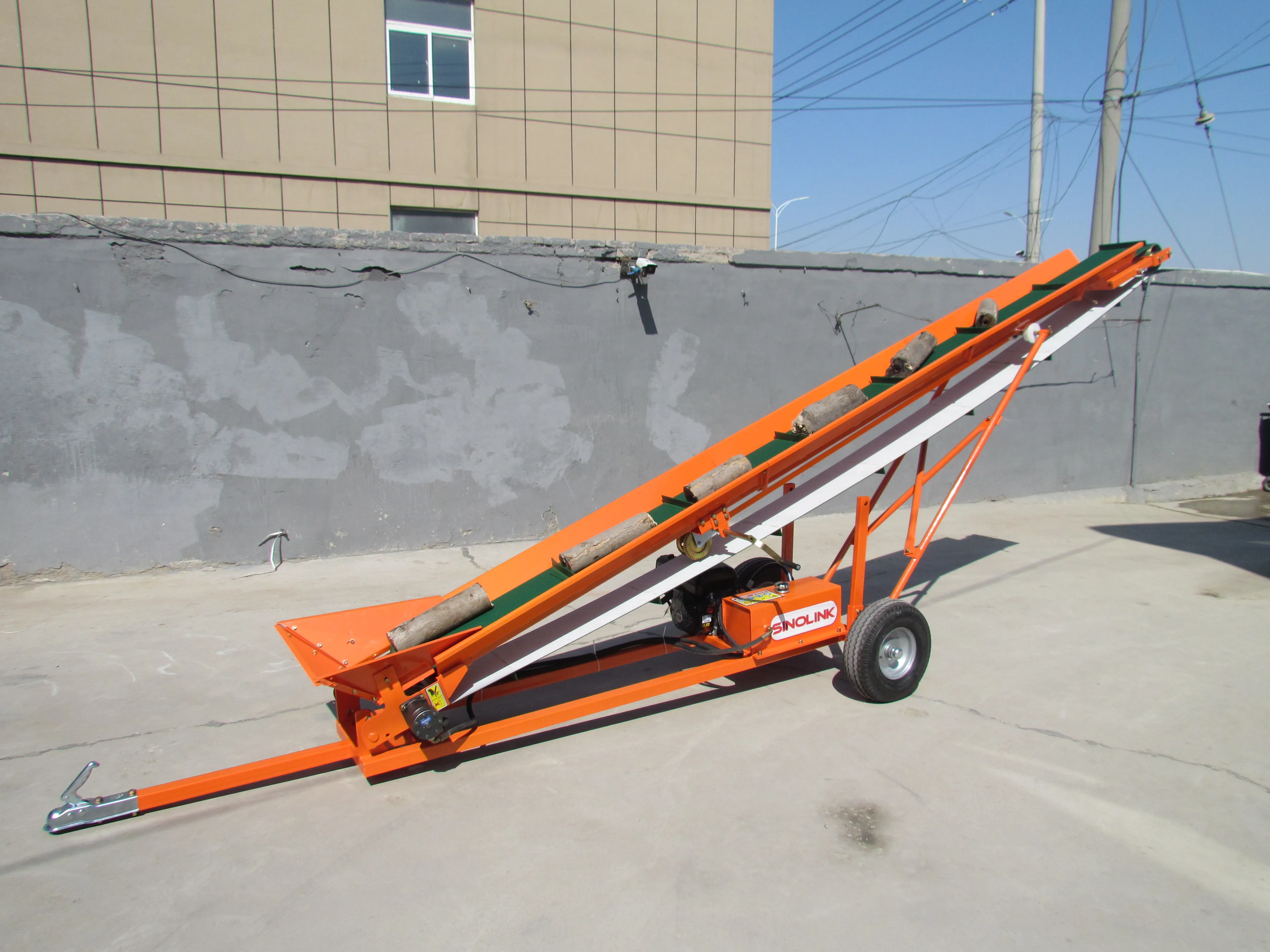 ATV belt log conveyor elevator transporting processor