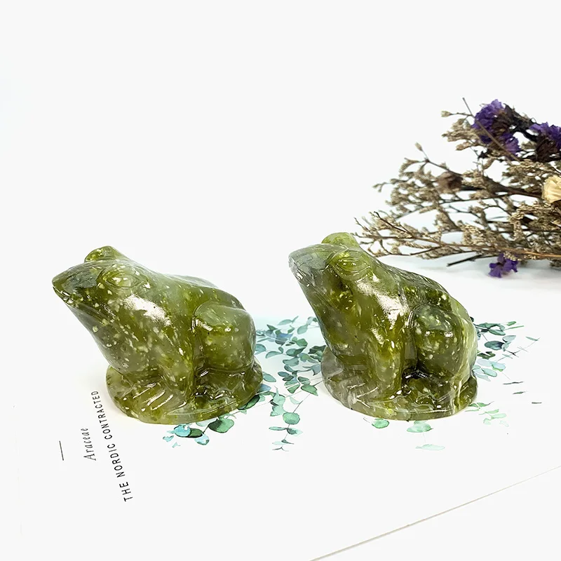 wholesale spiritual rock natural green jade frogs healing stone caving meditation crystals frogs gemstone green jade frogs