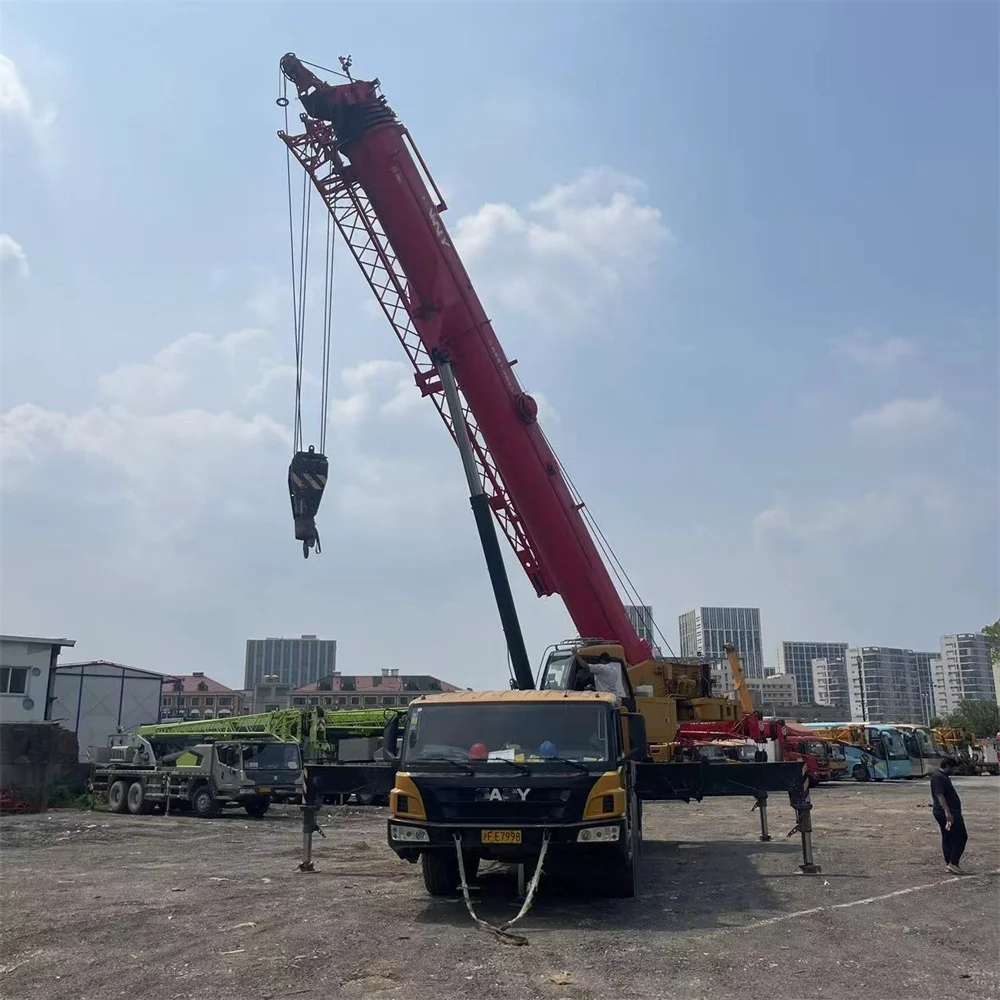 New Xuzhou Factory 50T Mobile Truck Crane QY100KD
