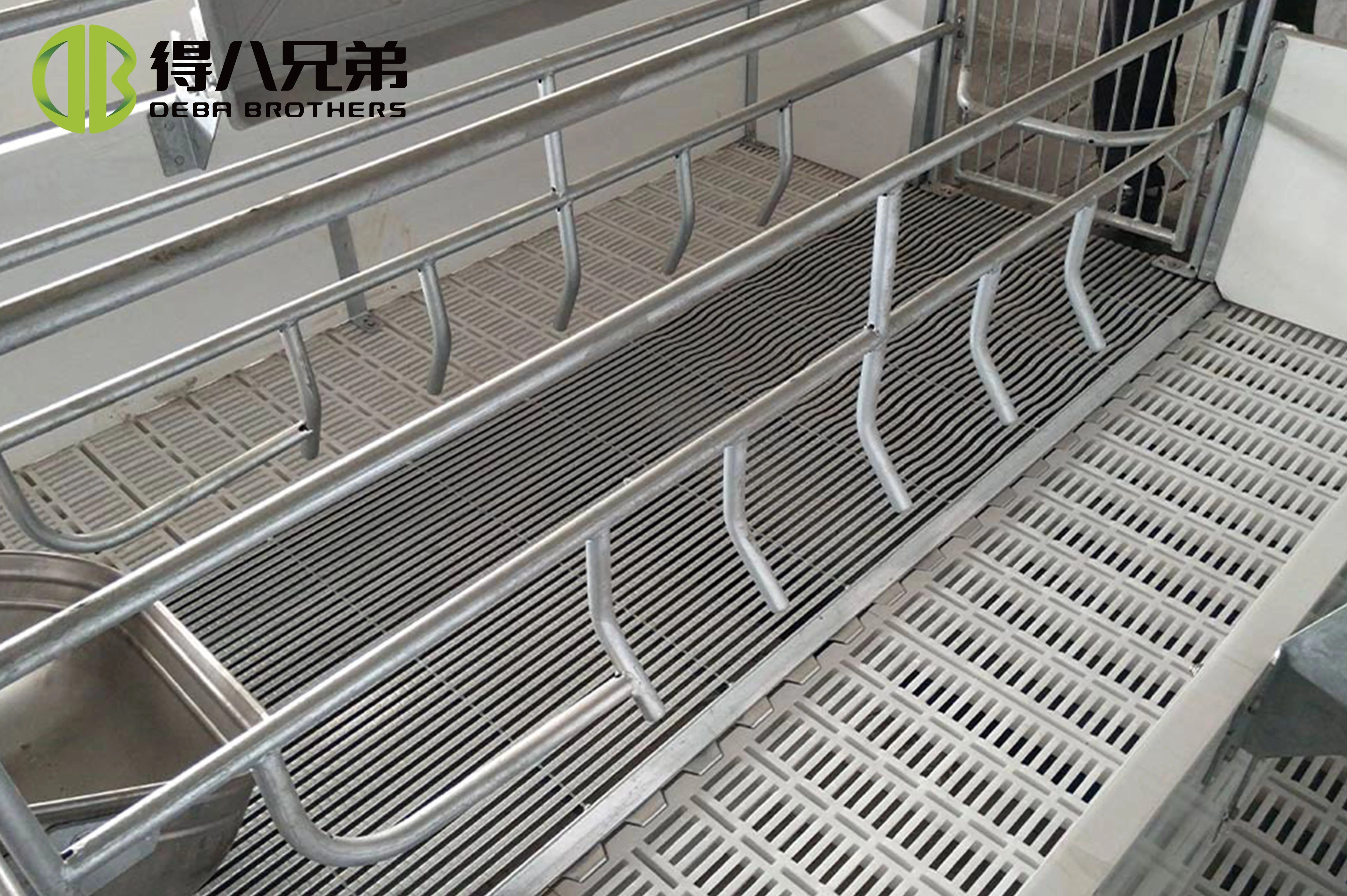 Rush Delivery! High Quality Solid Triangular Steel Slatted Floor for Poultry Farming 1-Year Warranty Pig Chicken Coops New Used