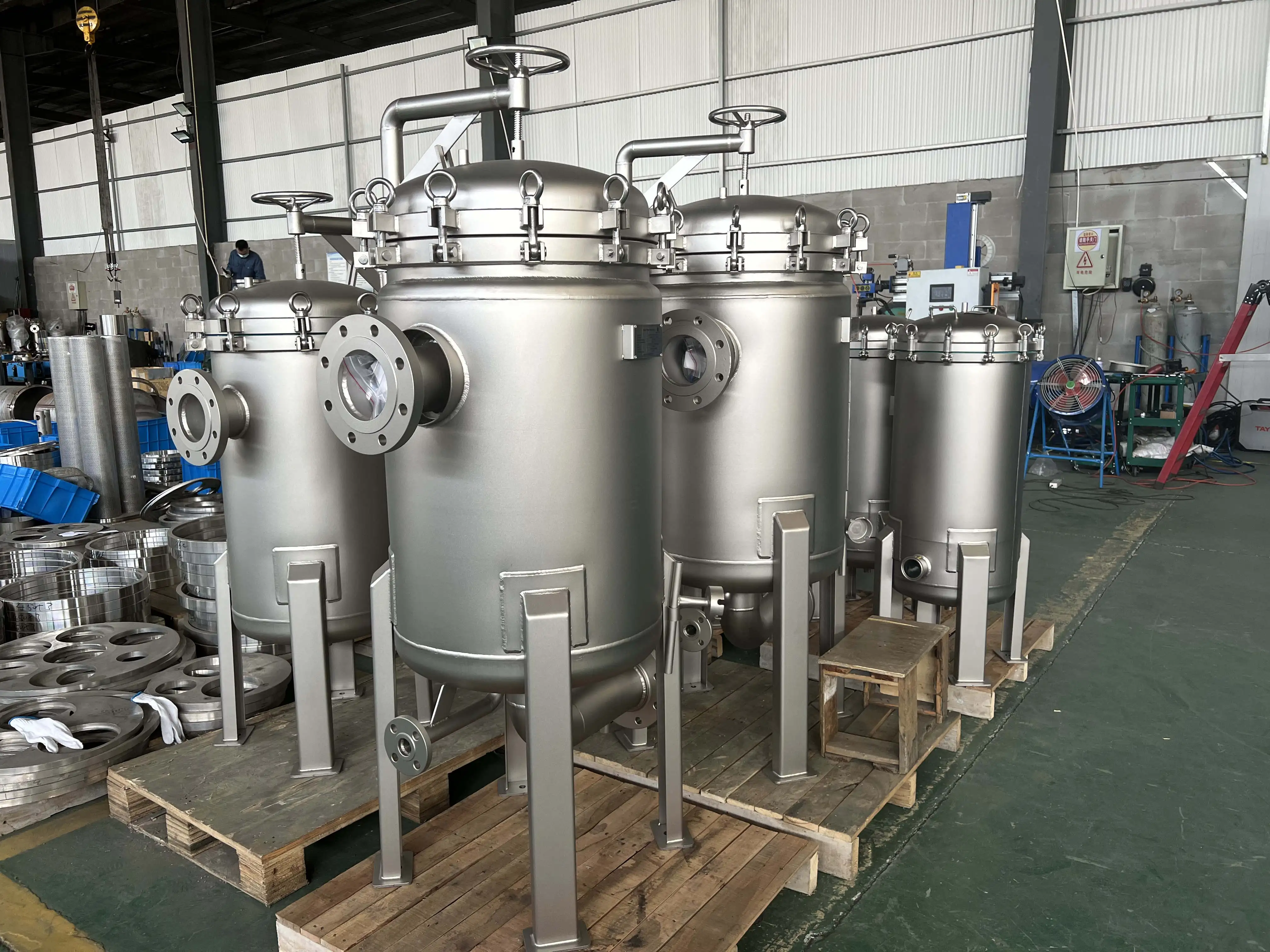Customized  Design 02 Size 3 4 6 8 12 Multi Bag Filter Housings Liquid Stainless Steel Bag Filter Housing for Liquid Filtration