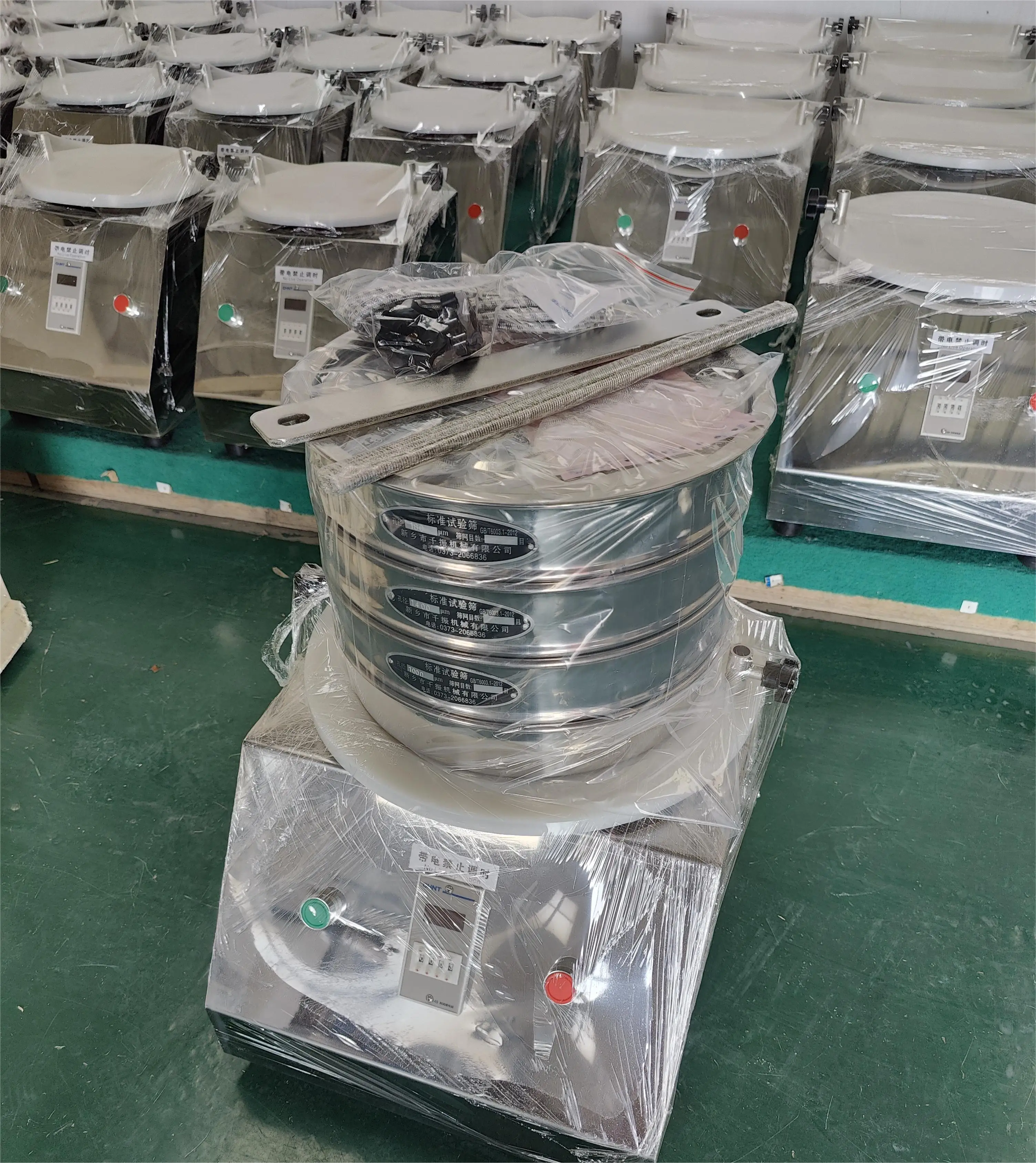 Multilayer Standard laboratory screening equipment for small-scale experimental sieves