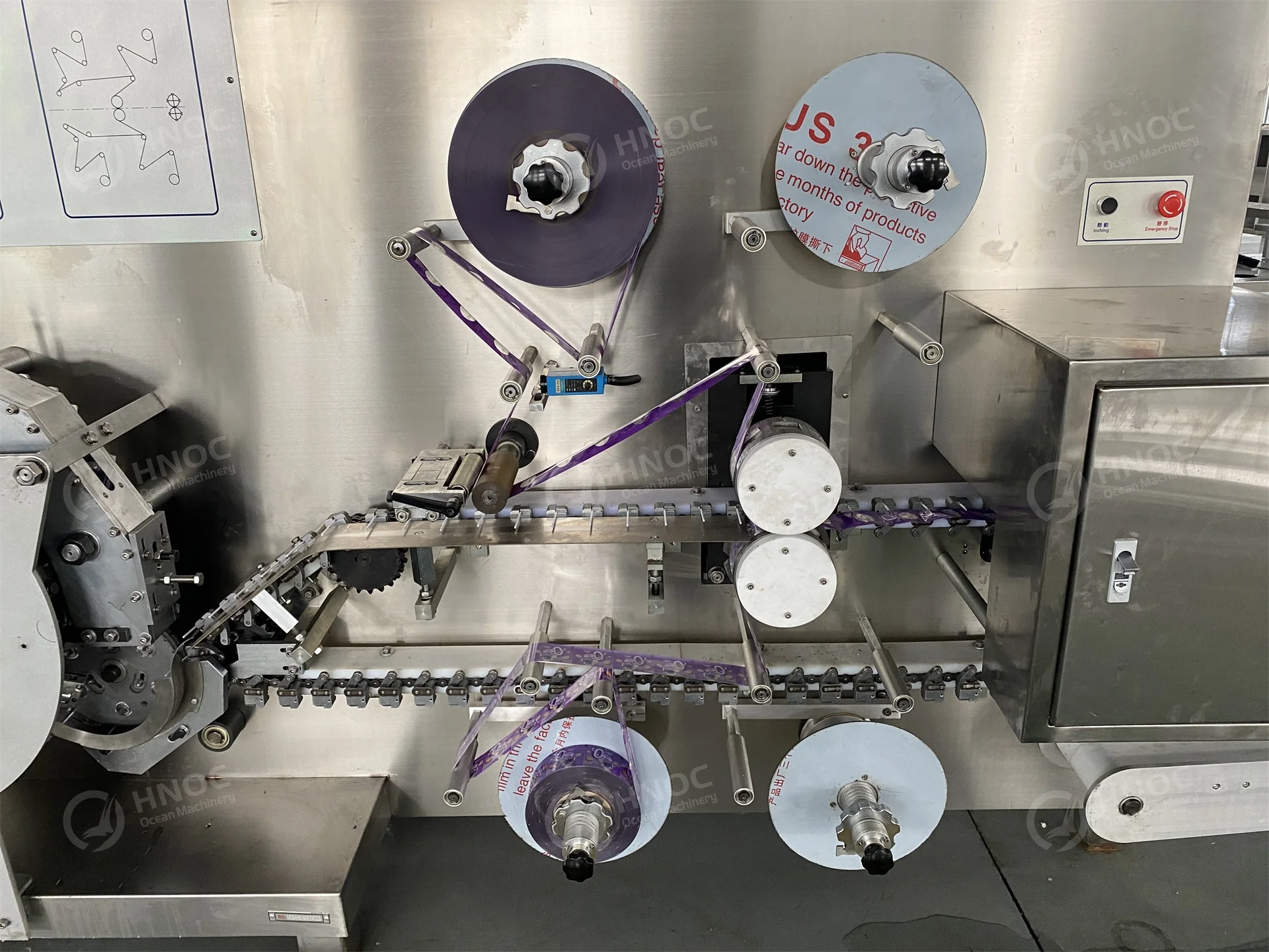 Full automatic irregular  bear  Lollipop production line auto hard candy making machine candy machine maker