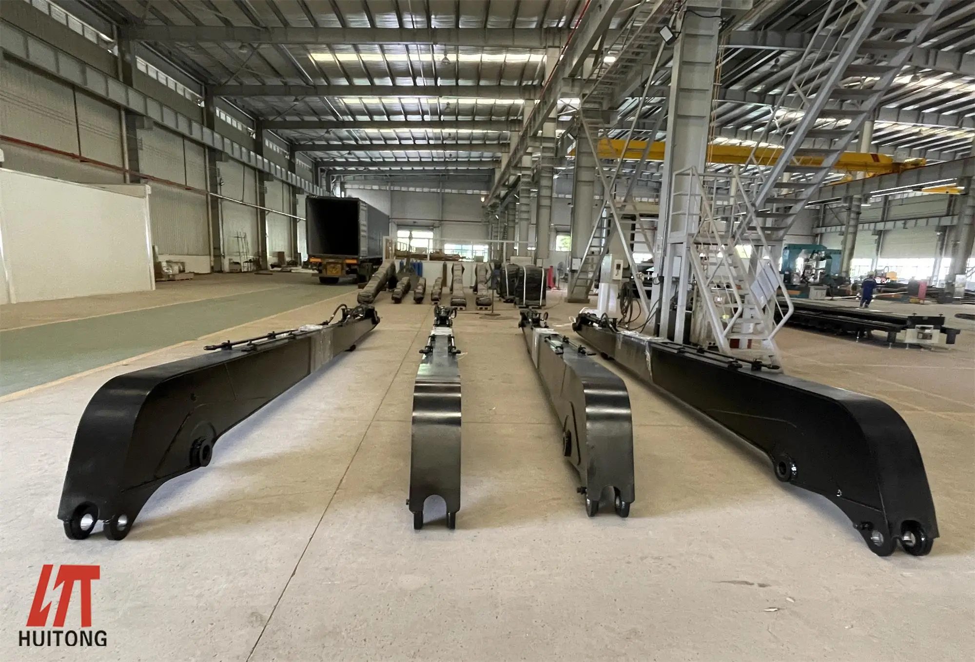 Medium 20ton 30ton Excavator 50 feet Long Arrow 15.24 meters Long Reach Boom for sale