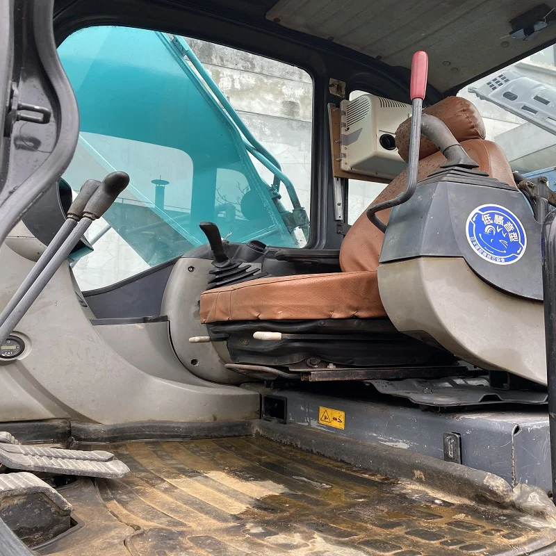 ZiHui Best Performance  Original Paint Japan Kobelco SK200-8 Excavator Kobelco Hydraulic Crawler Used Excavators for Sale
