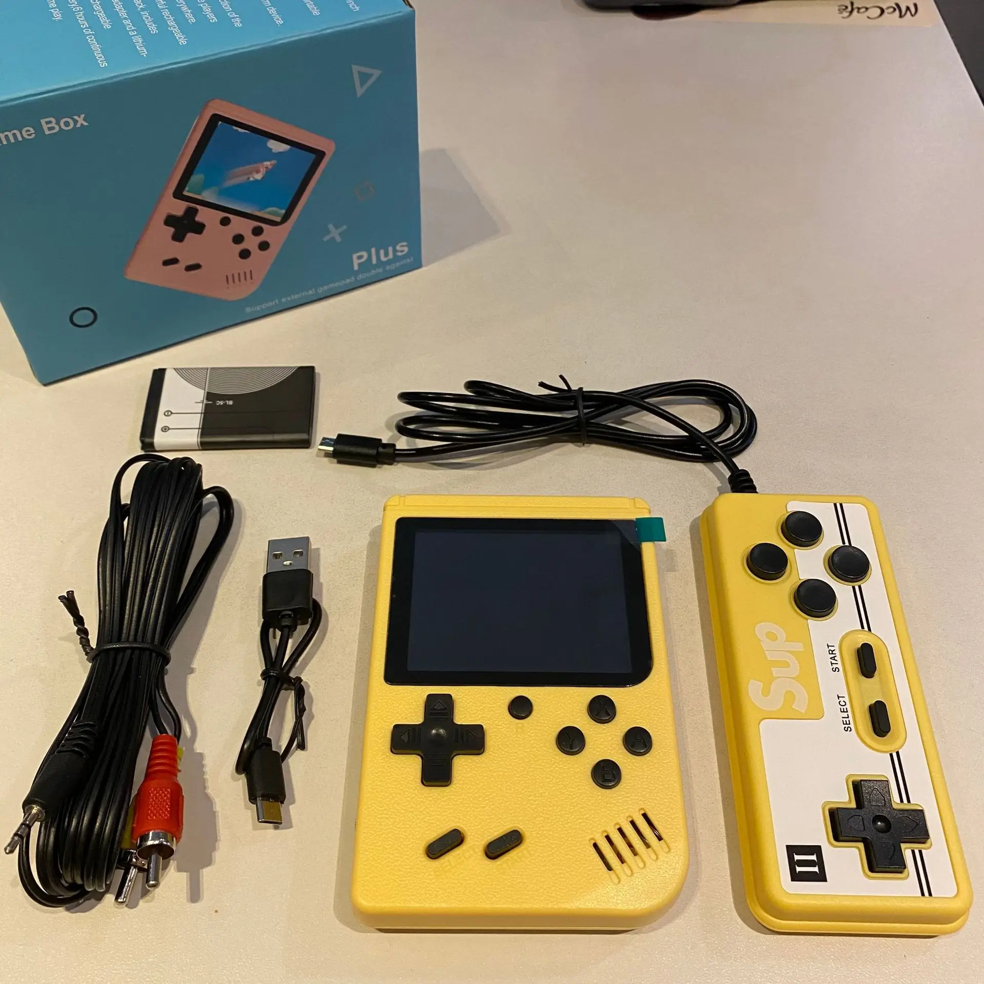 Mini Handheld Game Player 2.4 Inch Screen with 400 Classic Games Dual Players