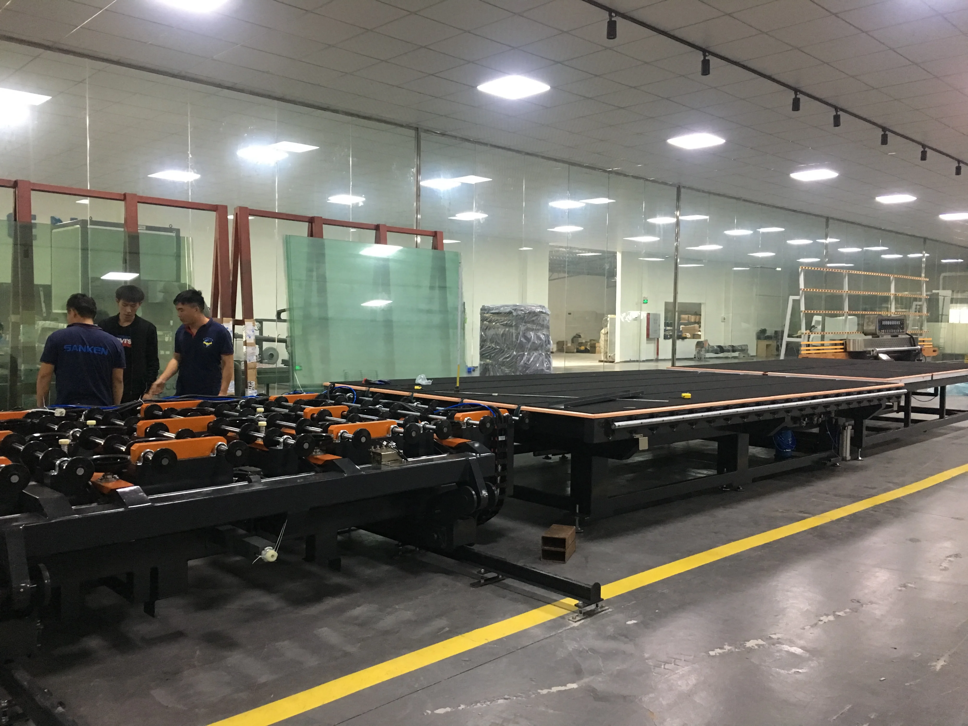 SANKEN высокоэффективный Высокоточный простой в эксплуатации станок для резки стекла с ЧПУ