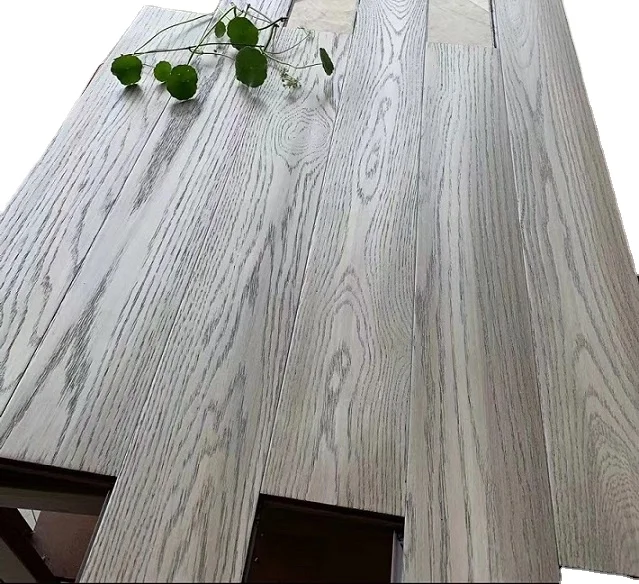 Oak wood flooring Cost-effective solid wood flooring Solid wood flooring with good stability