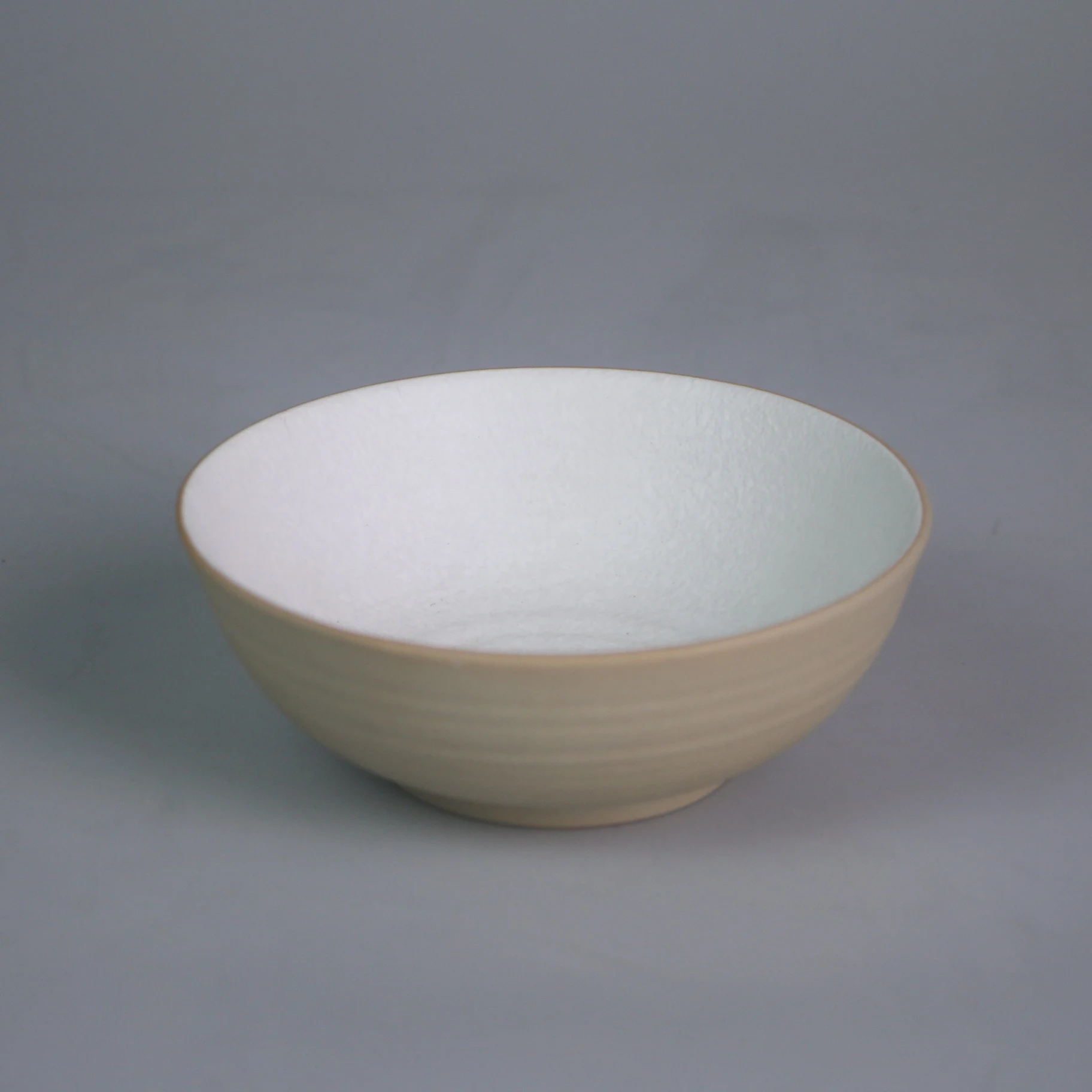 Hotel supplie europe style threaded clay round bowl dessert bowls matte rice soup ceramic bowl