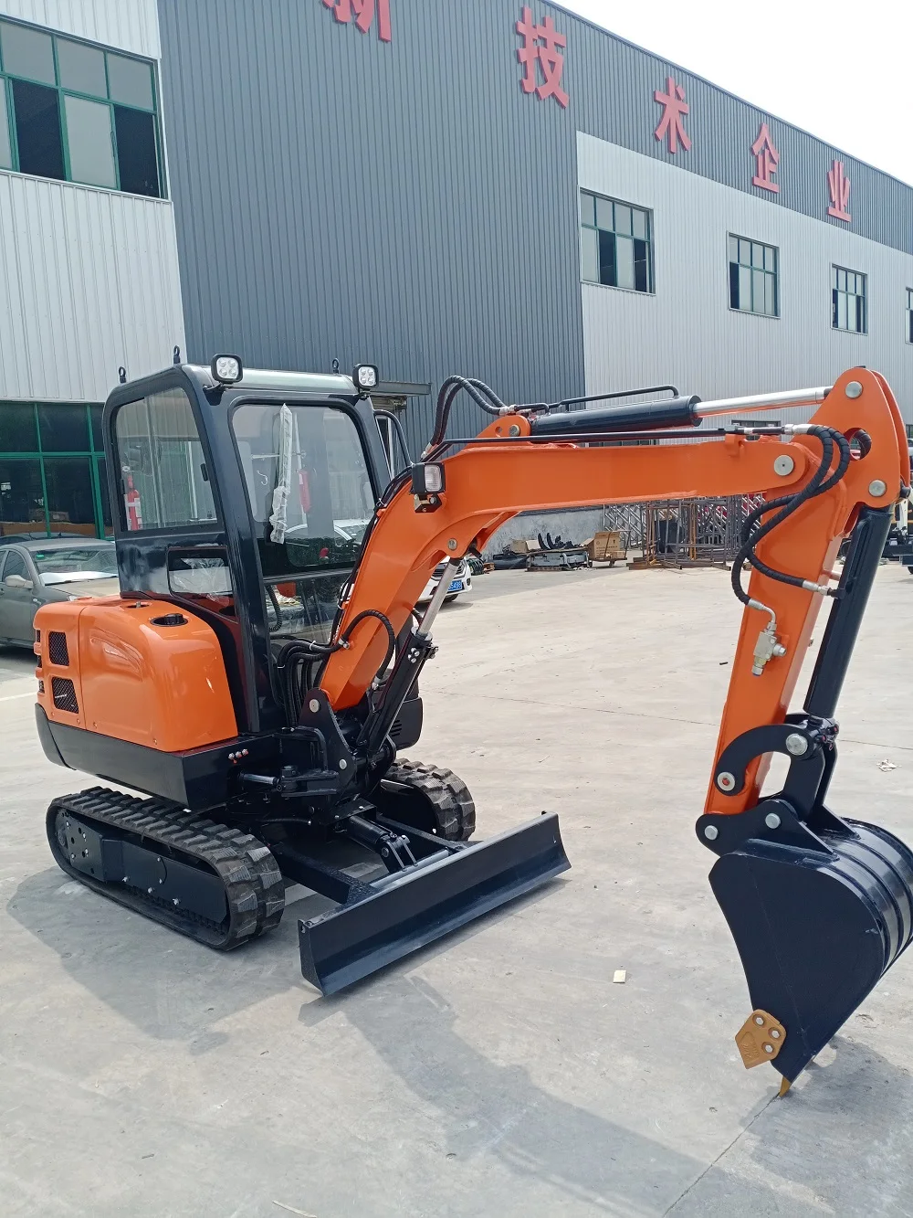 China Earth-Moving Machinery Excavadora 2.8 Ton 3 ton Crawler Big Excavator