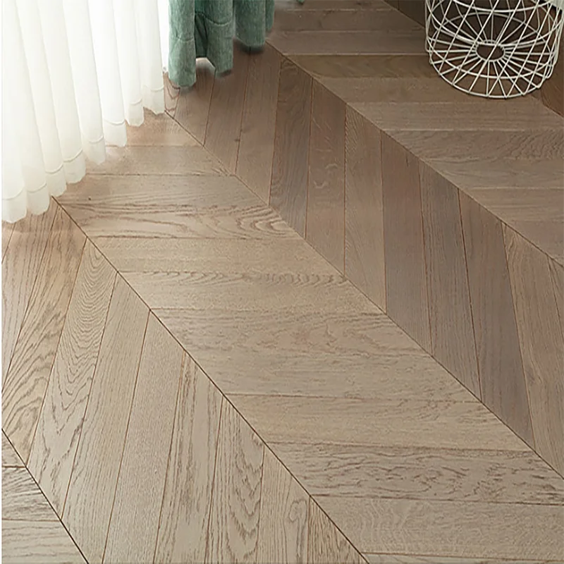 Customized Wire Brushed White Oak Chevron Parquet Engineered Floors