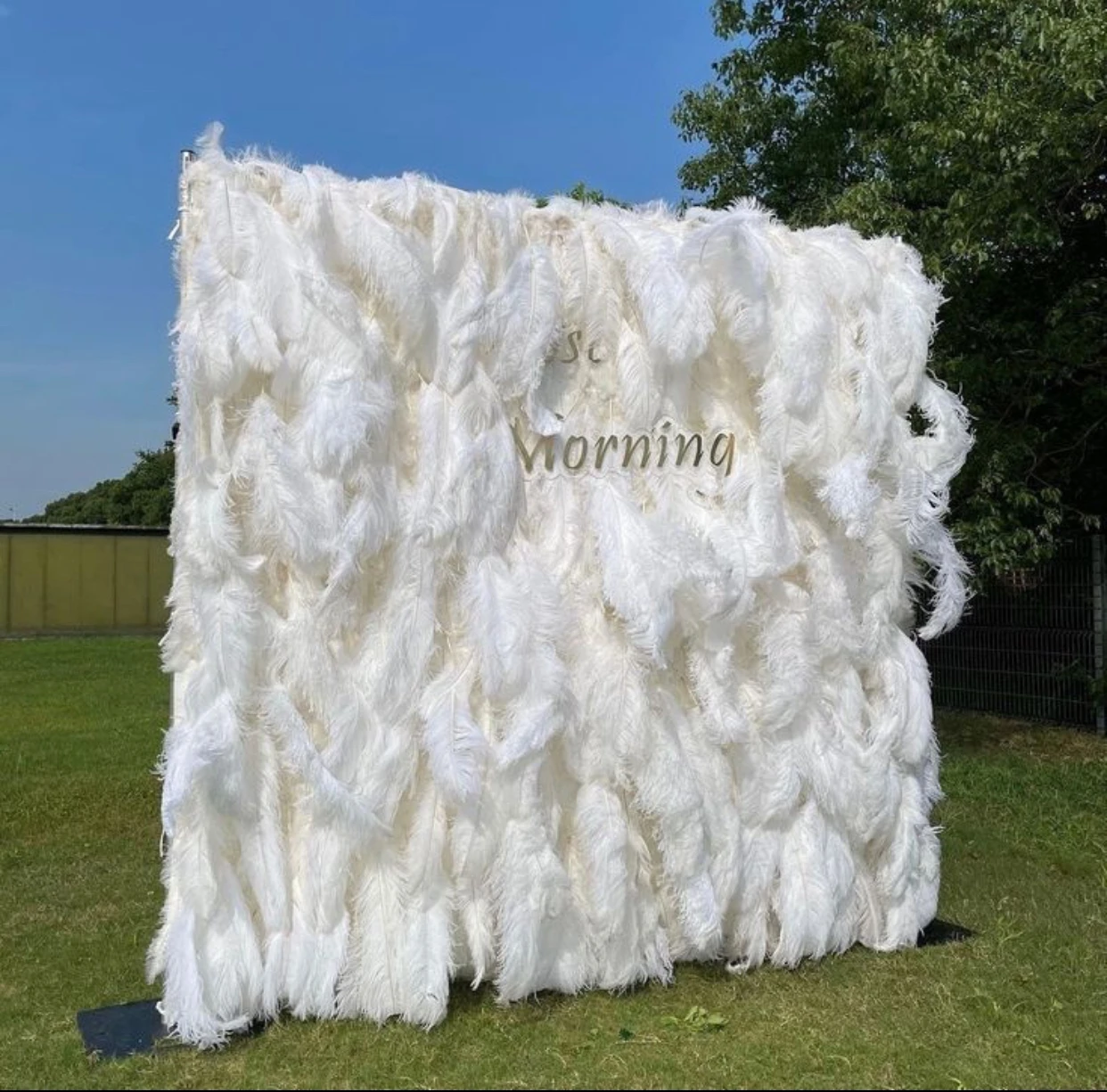 Wholesale 30-35cm white pink Ostrich Feather Backdrop Flower wall Panel for wedding party decoration