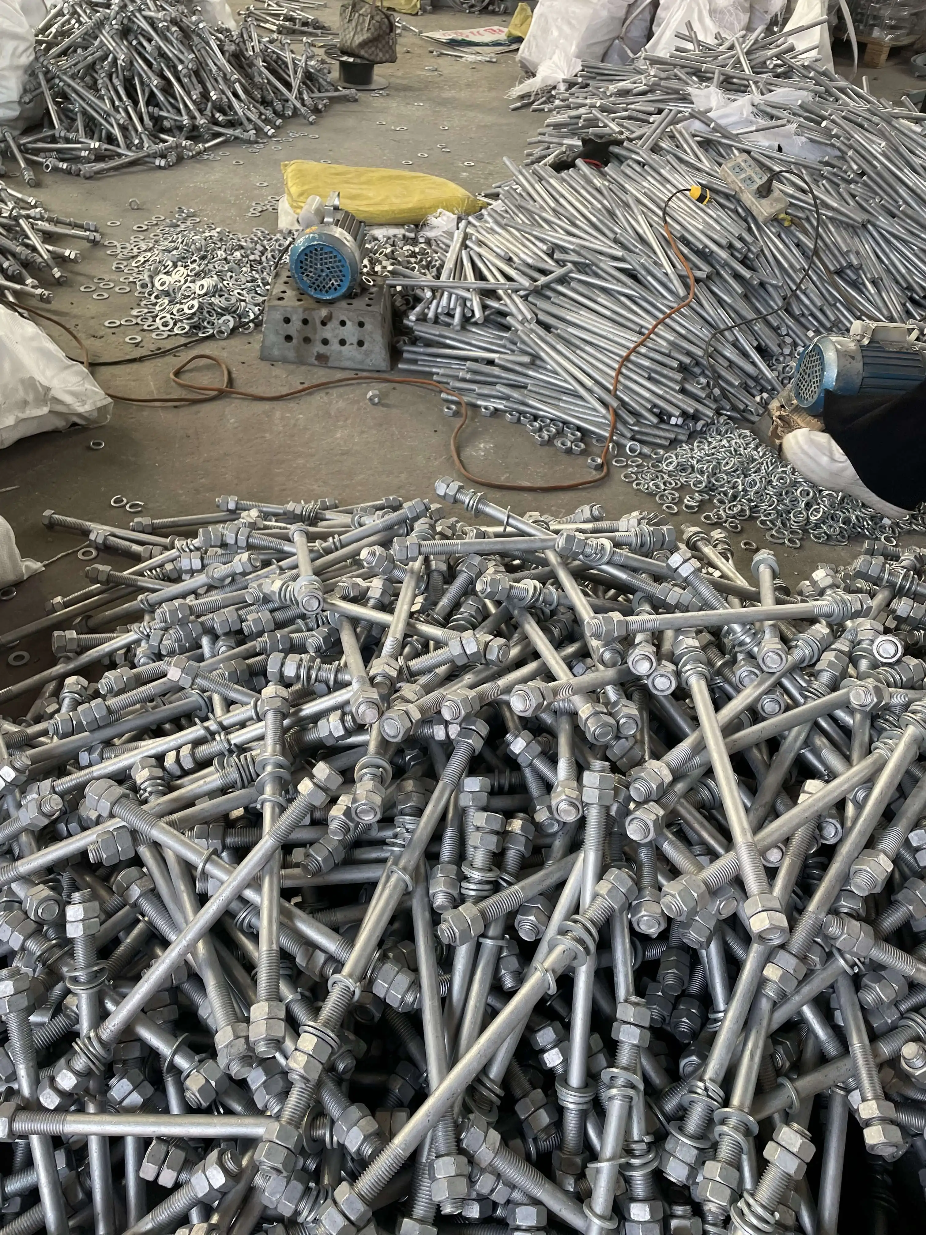 Fastener High Strength Hot Dip Galvanized Stud Bolts With Full Threaded Rods And Nuts