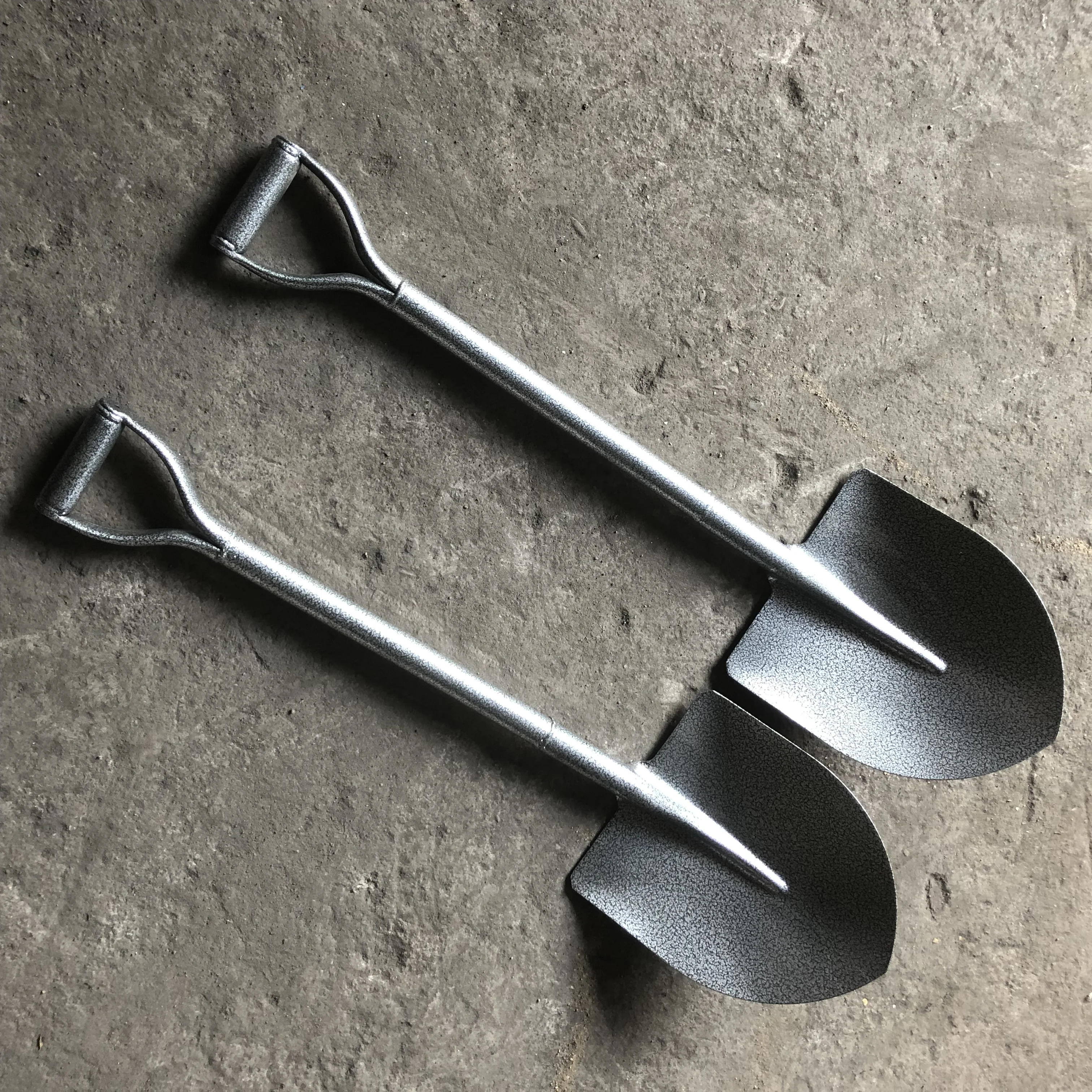 India Nepal market construction build digging shovel spade 1.8kg 1.85kg 1.9kg 2kg  big heavy square steel handle spade