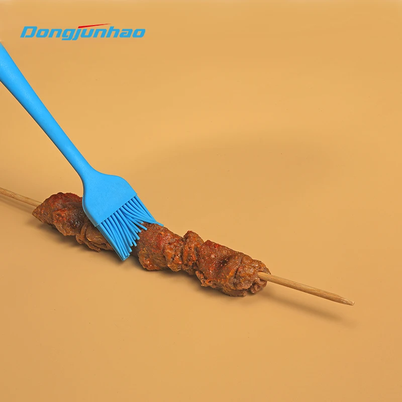 Heat resistant kitchen utensils oil brushes silicone basting brush for grilling