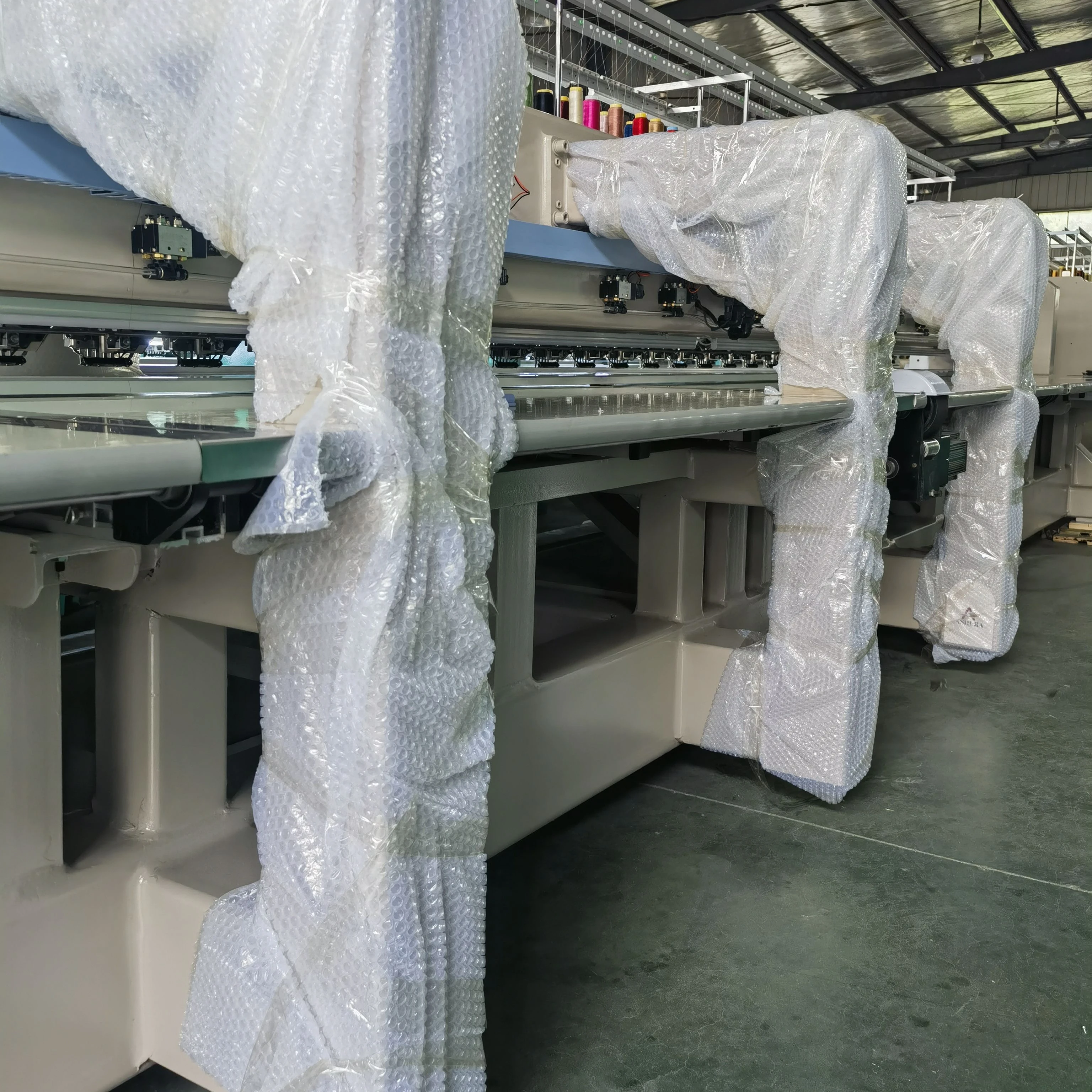 Высококачественный многоголовочный Новый аппарат для вышивки петлями/цепных стежков на продажу