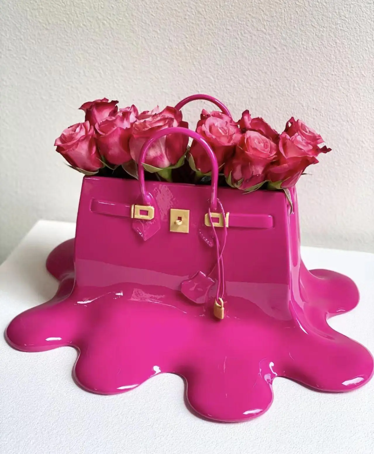 Popular Design High End Packet Melting Vase Ornament High End Packet Melting Vase Resin Crafts For Interior Decoration