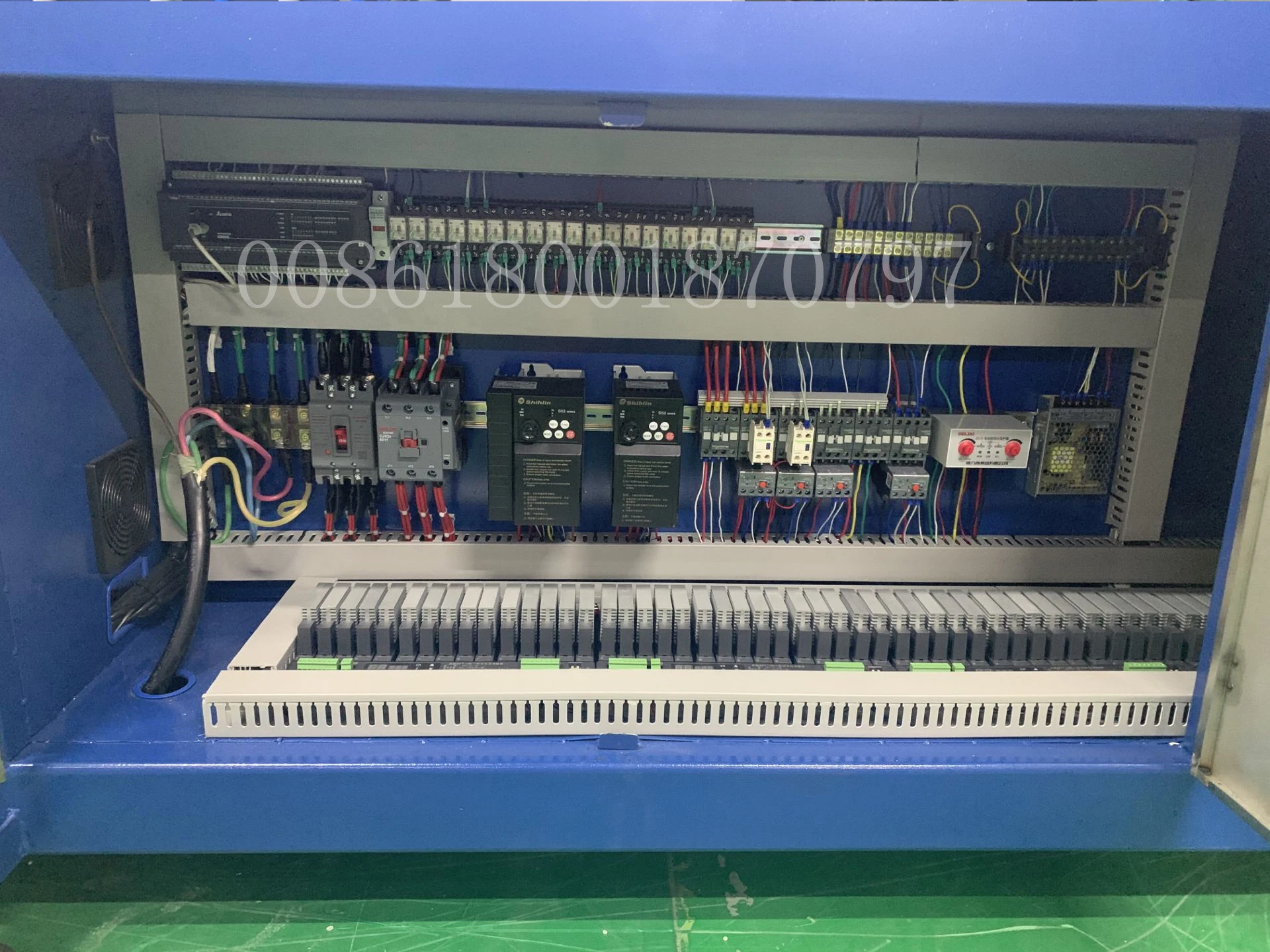thermoforming machine......jpg