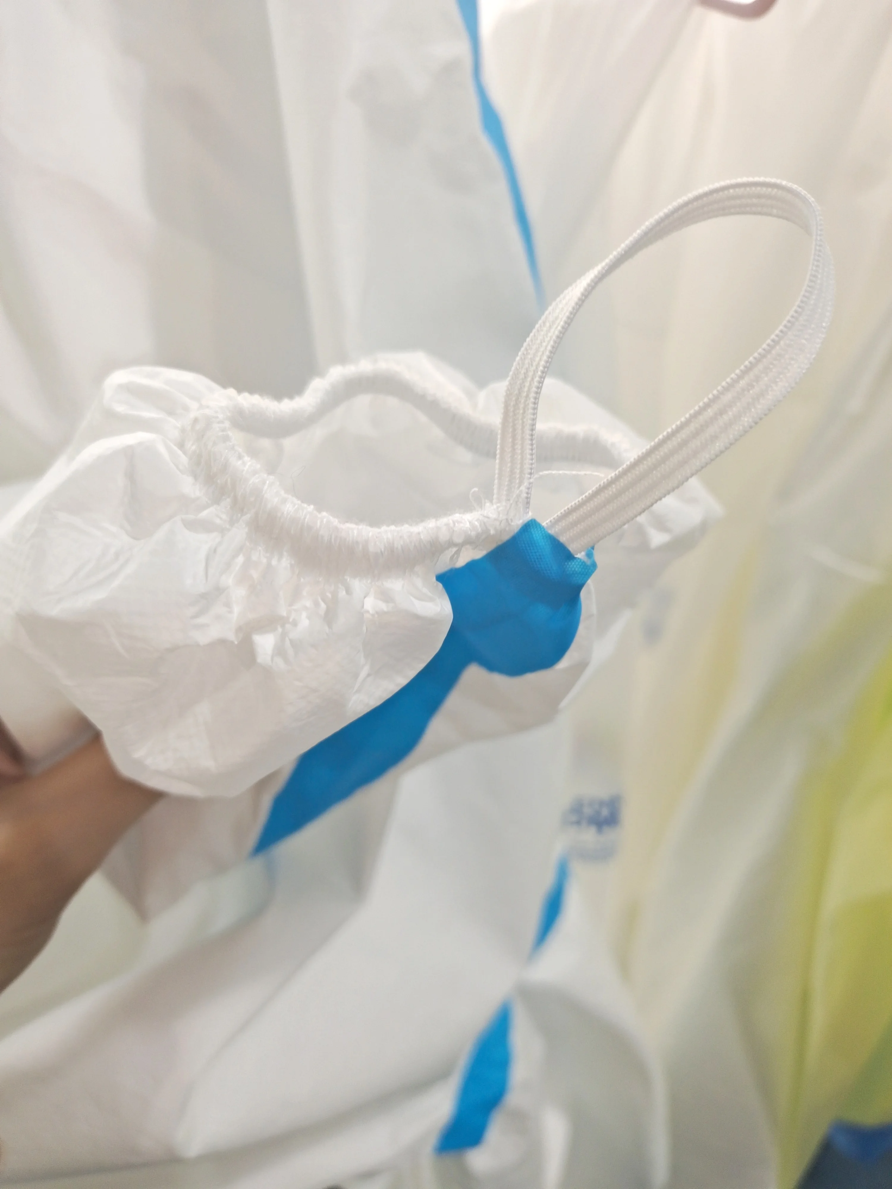 Factory wholesale chemical protection jumpsuit custom coverall disposable coverall with EN 14126