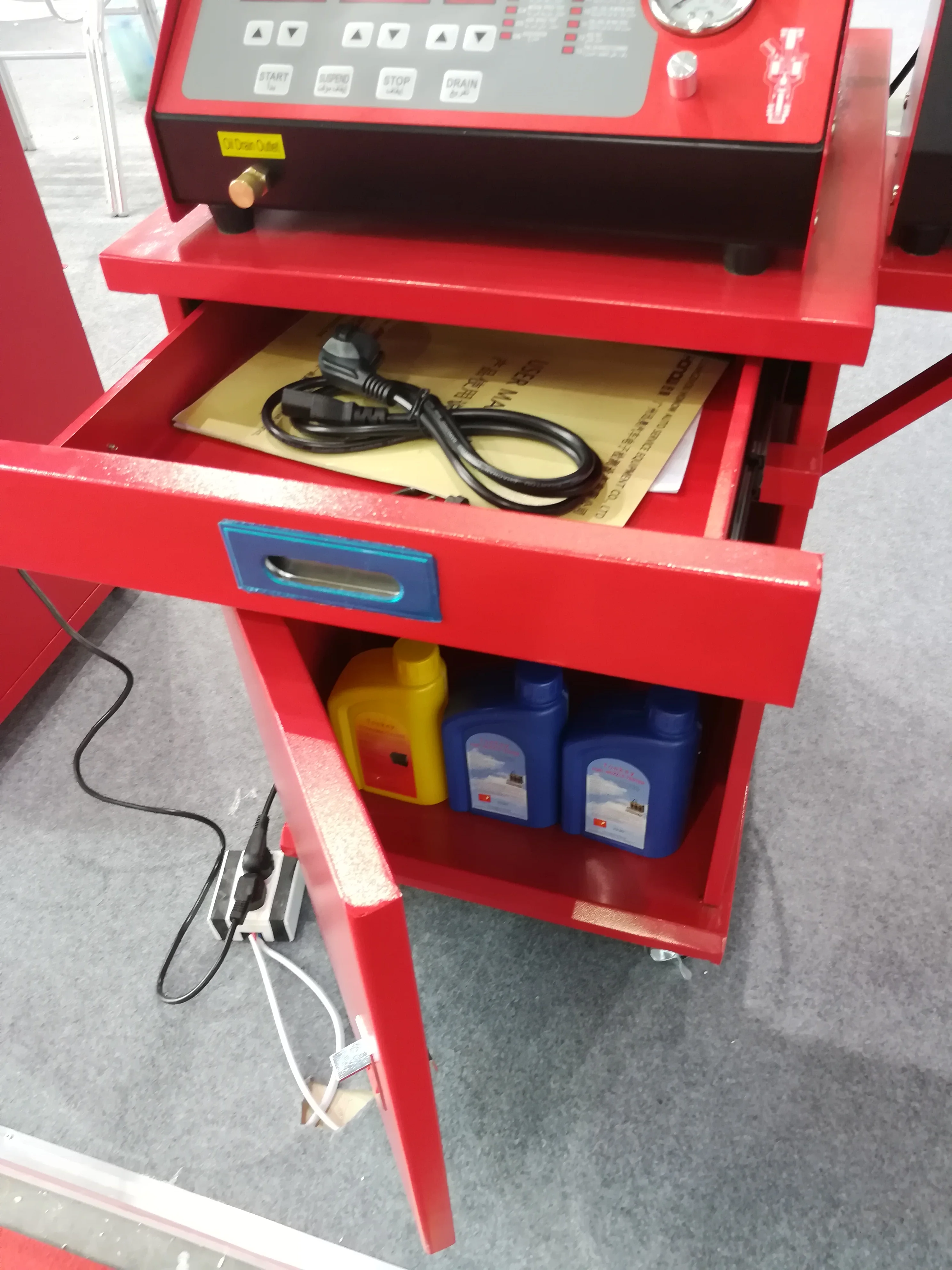 Машина для тестирования и очистки топливного инжектора