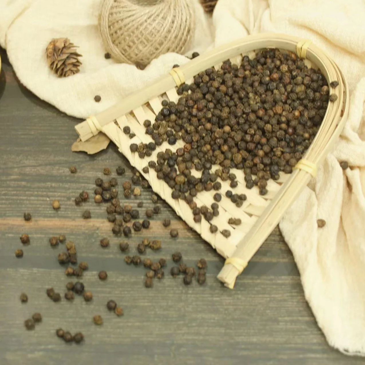 Factory Direct Supply Best Quality Bulk Dried Whole Black Pepper