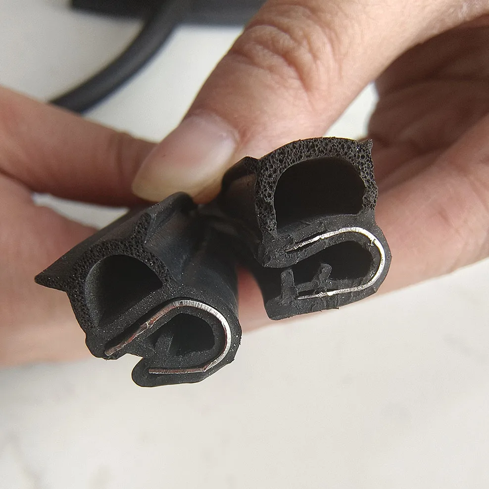 Electric appliance cabinet automotive anti-collision top bubble U shape rubber strip wholesale