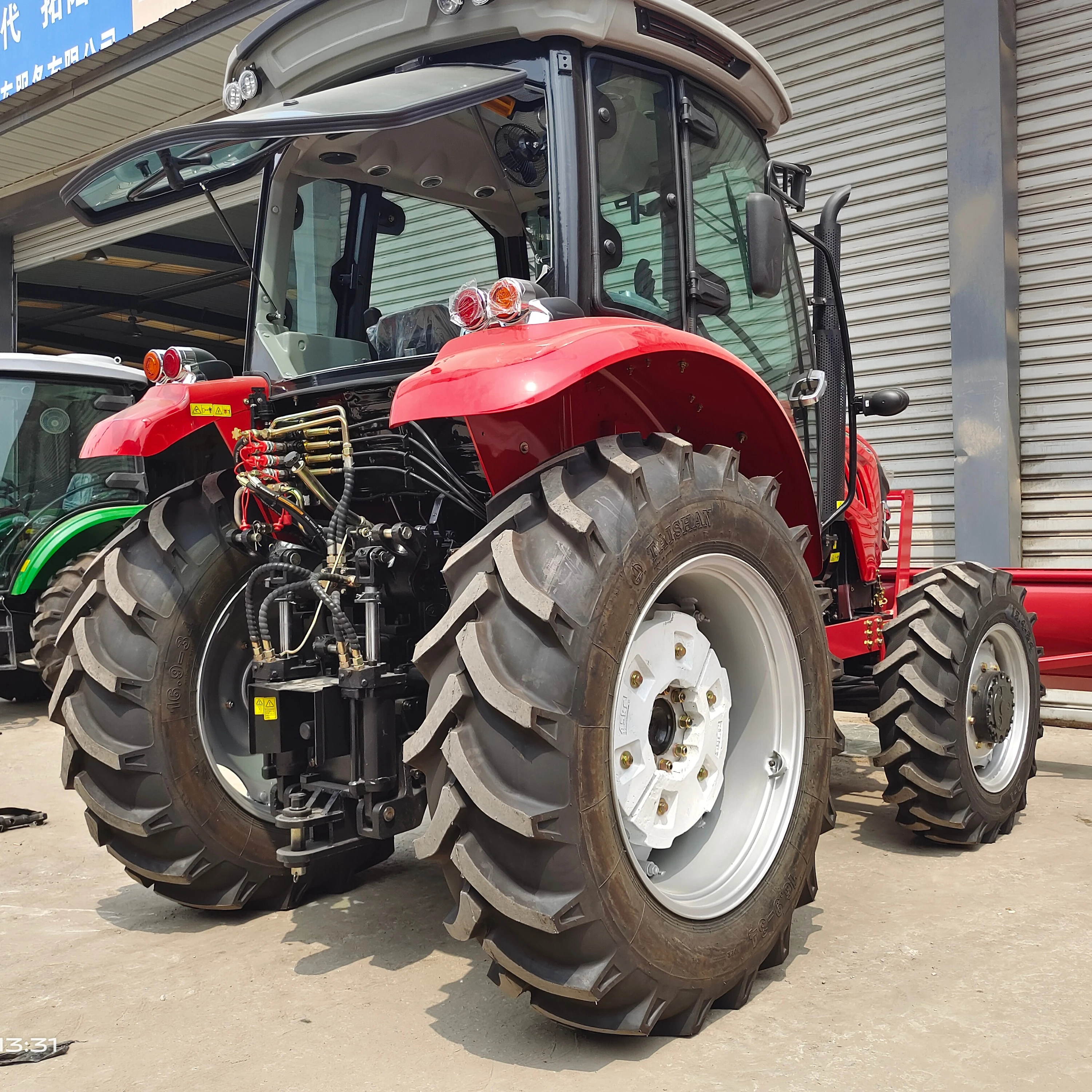 China hot selling farm big tractor 4wd 120hp Agriculture Equipment new farm tractor