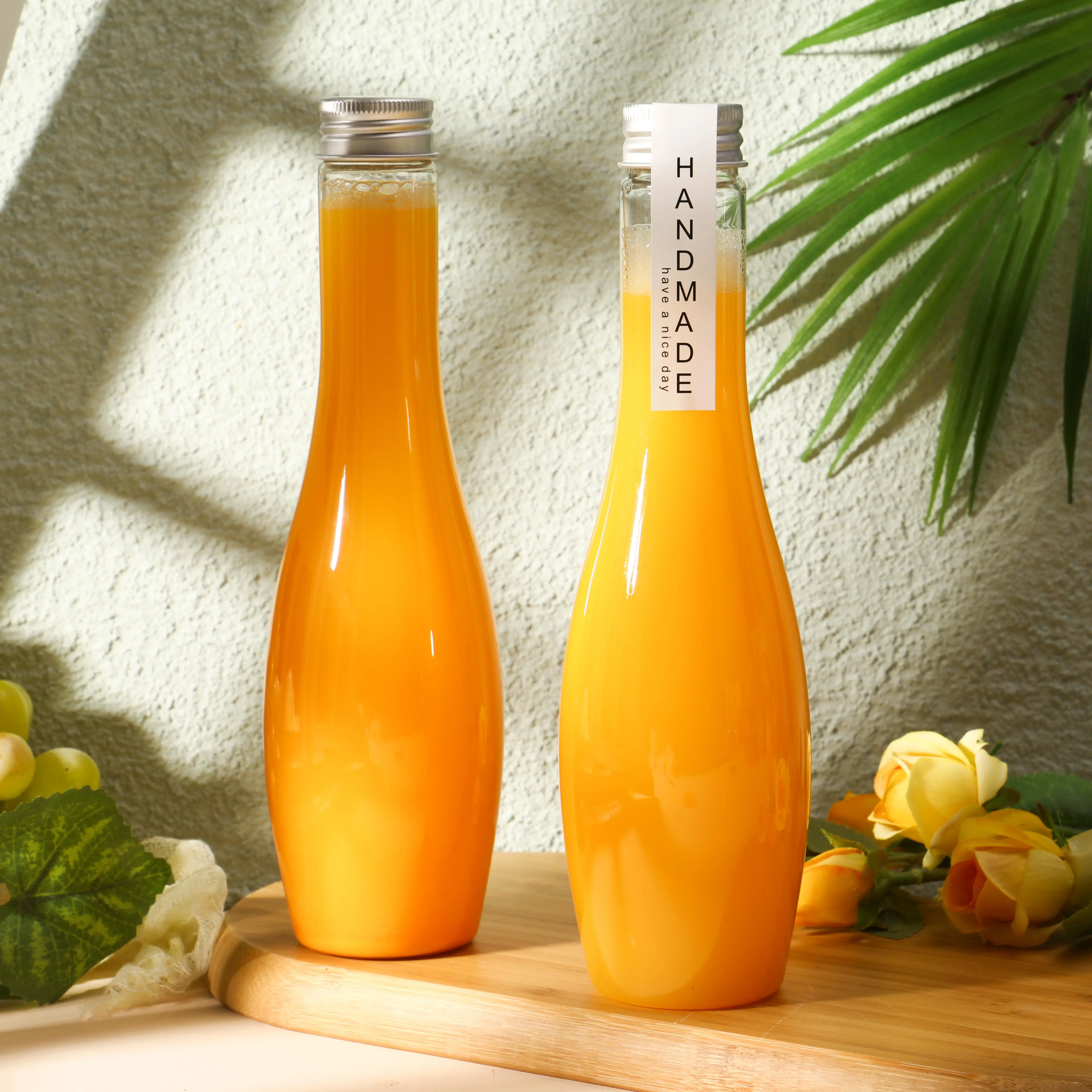 BPA Free 300ml Wine Shape Bottle Long Neck Juice Plastic Bottle Squeeze Sauce Bottle