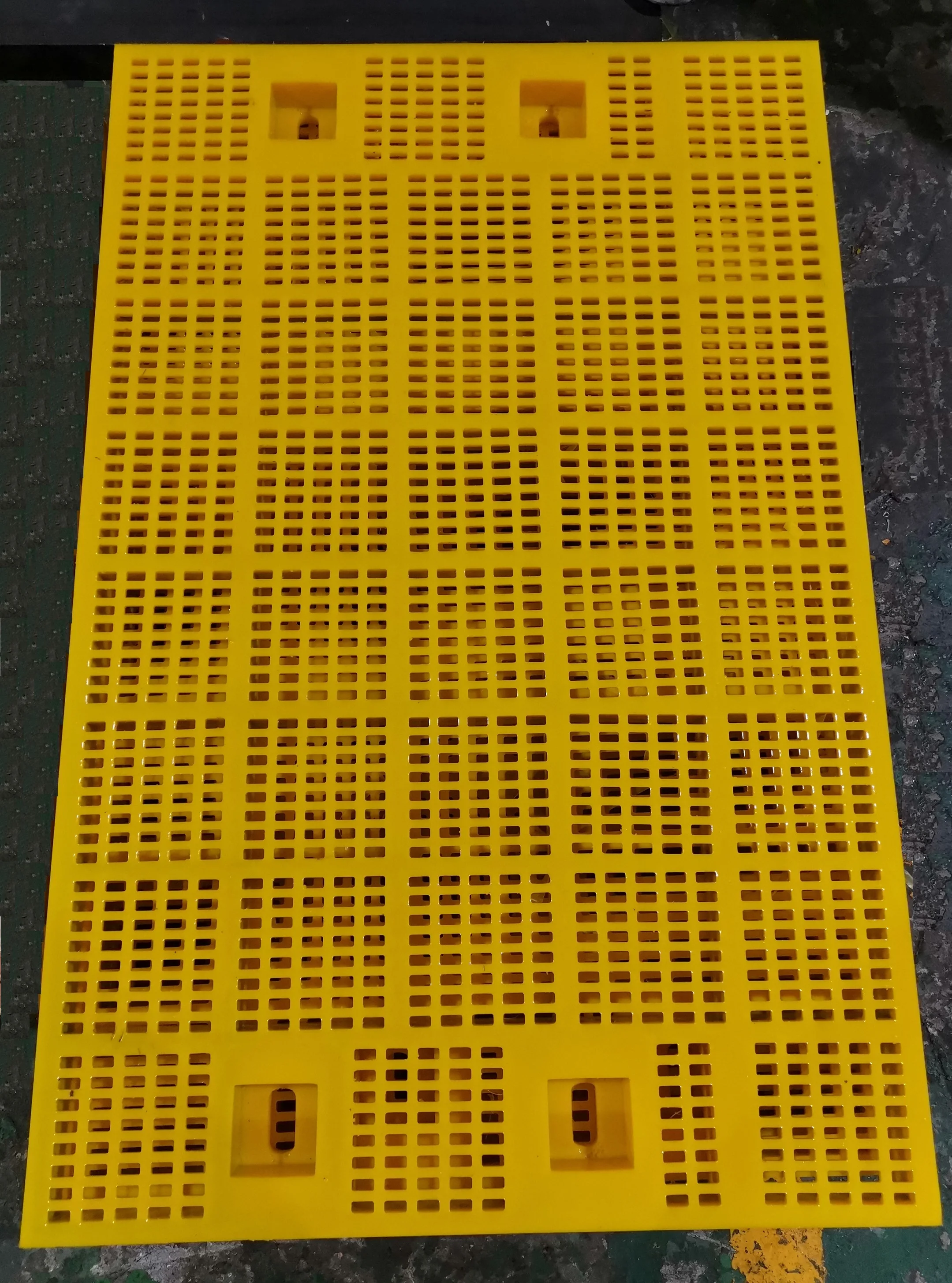 High Efficiency Linear Vibrating Screen Mesh Polyurethane Sieve