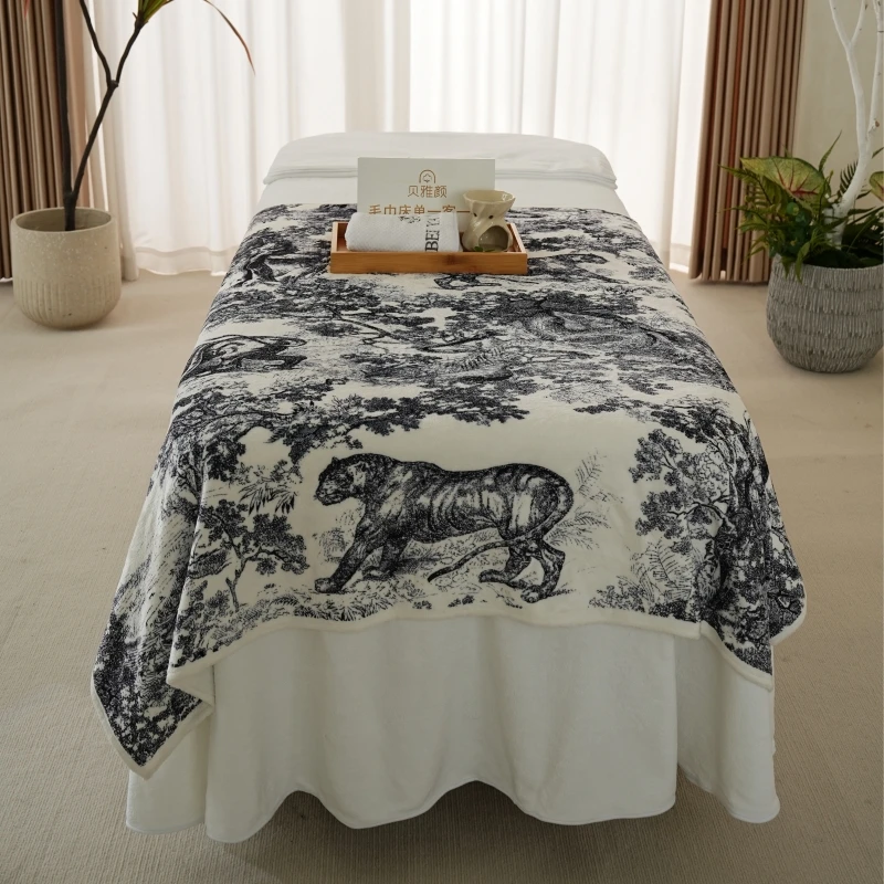 printed Blanket for Couch Knitted tiger and forest Throw Soft Lightweight Cozy Decor Blanket for Bed Sofa Chair Plaid