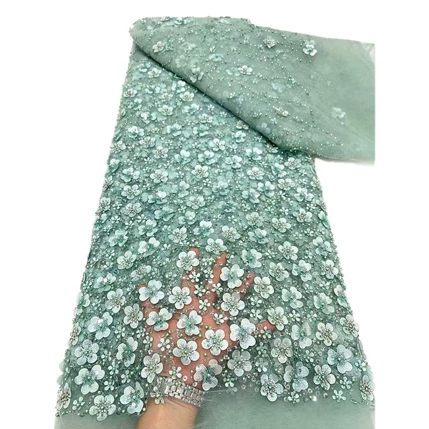 Женское платье с вышивкой в африканском стиле