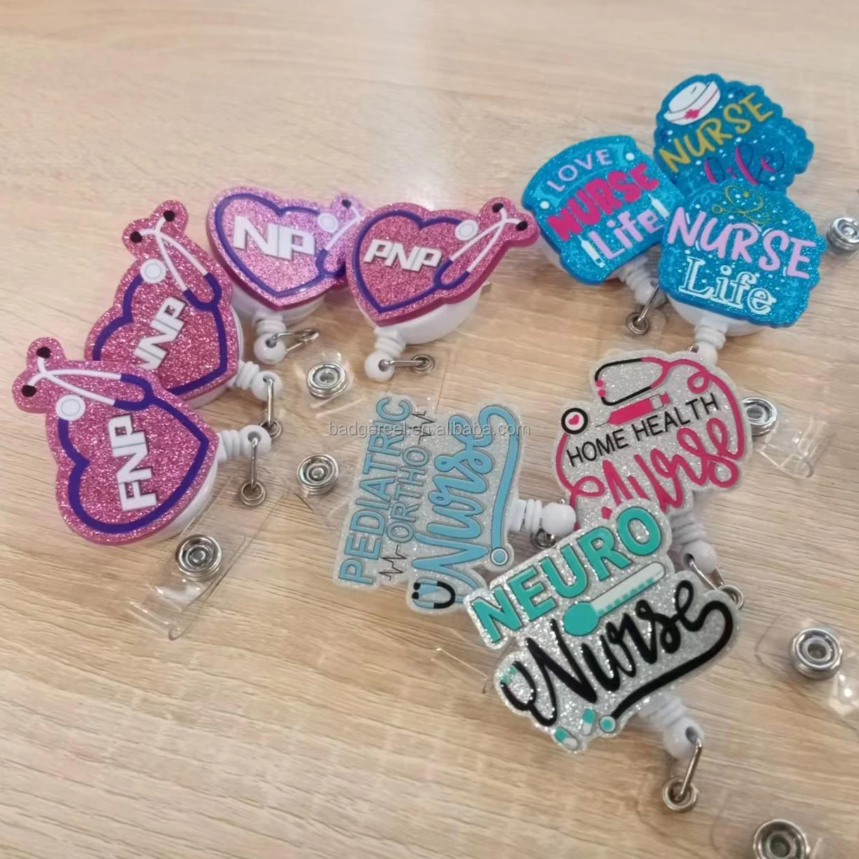 Индивидуальный декоративный пластиковый выдвижной держатель для удостоверения личности, рабочий медицинский бейдж, бейдж, значок, блестящий бейдж для медсестры, блеск, бейдж, катушка