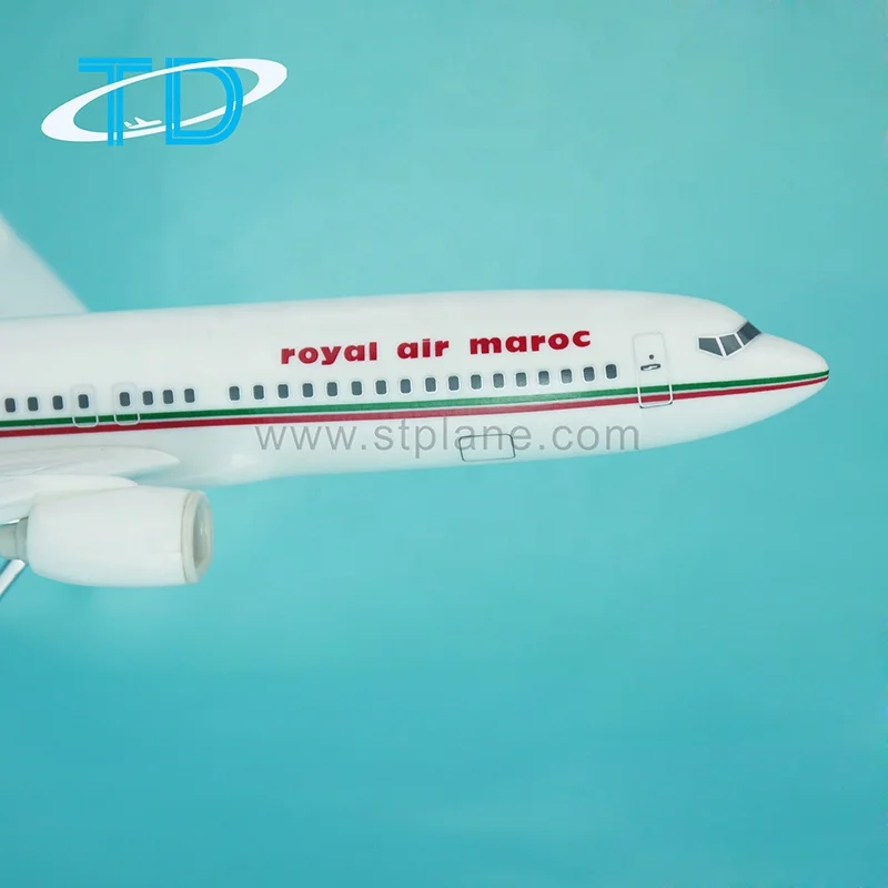 Royal Air Maroc B737-800 Scale 1:200 19.7cm Classical Desktop Crafts