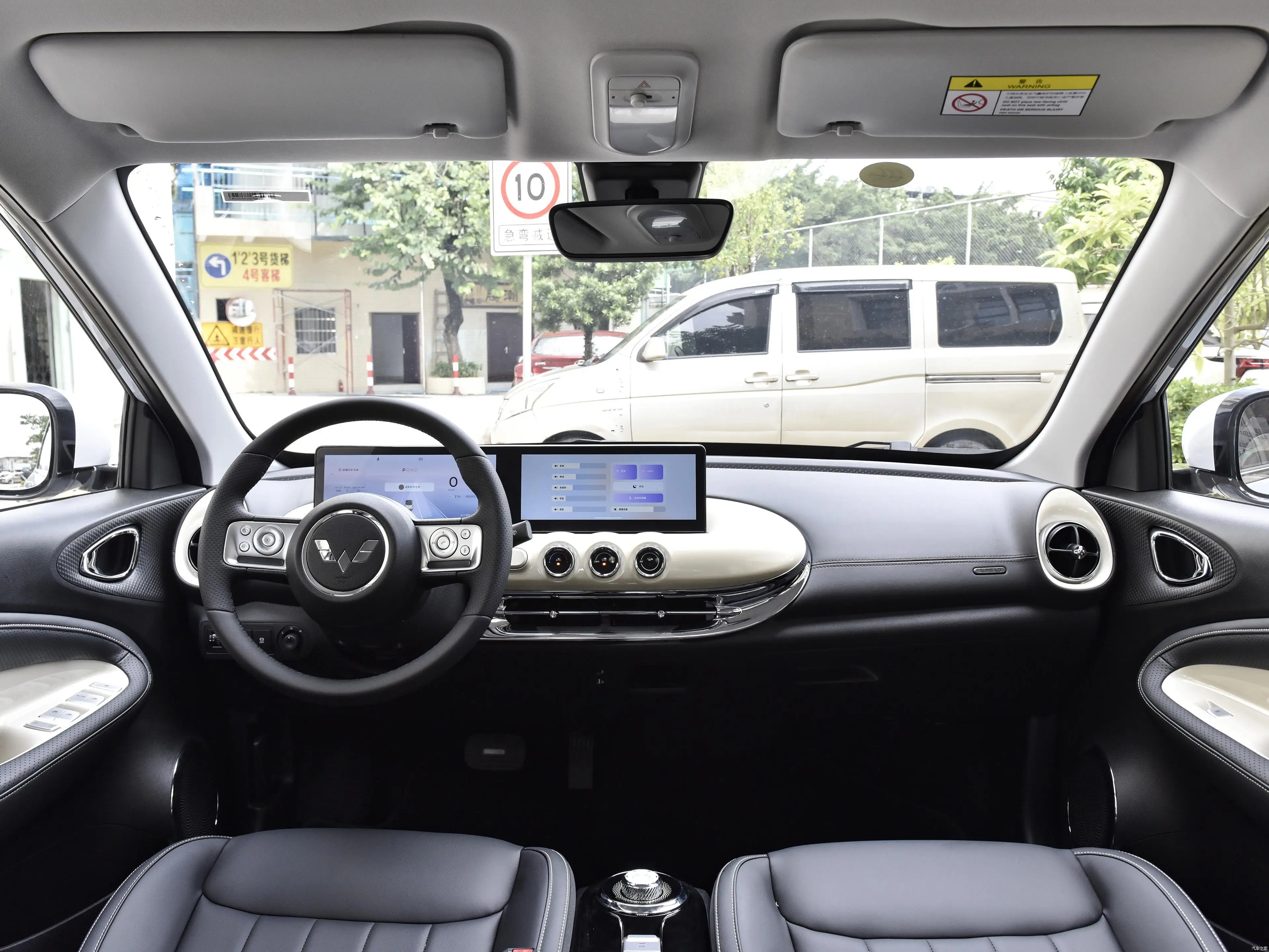 New 2023 Wuling Binguo 5 Door 4 Seat Cute Small Car For Adult New Energy Vehicles Pure Electric Mini Ev Car Wuling Bingo 2024
