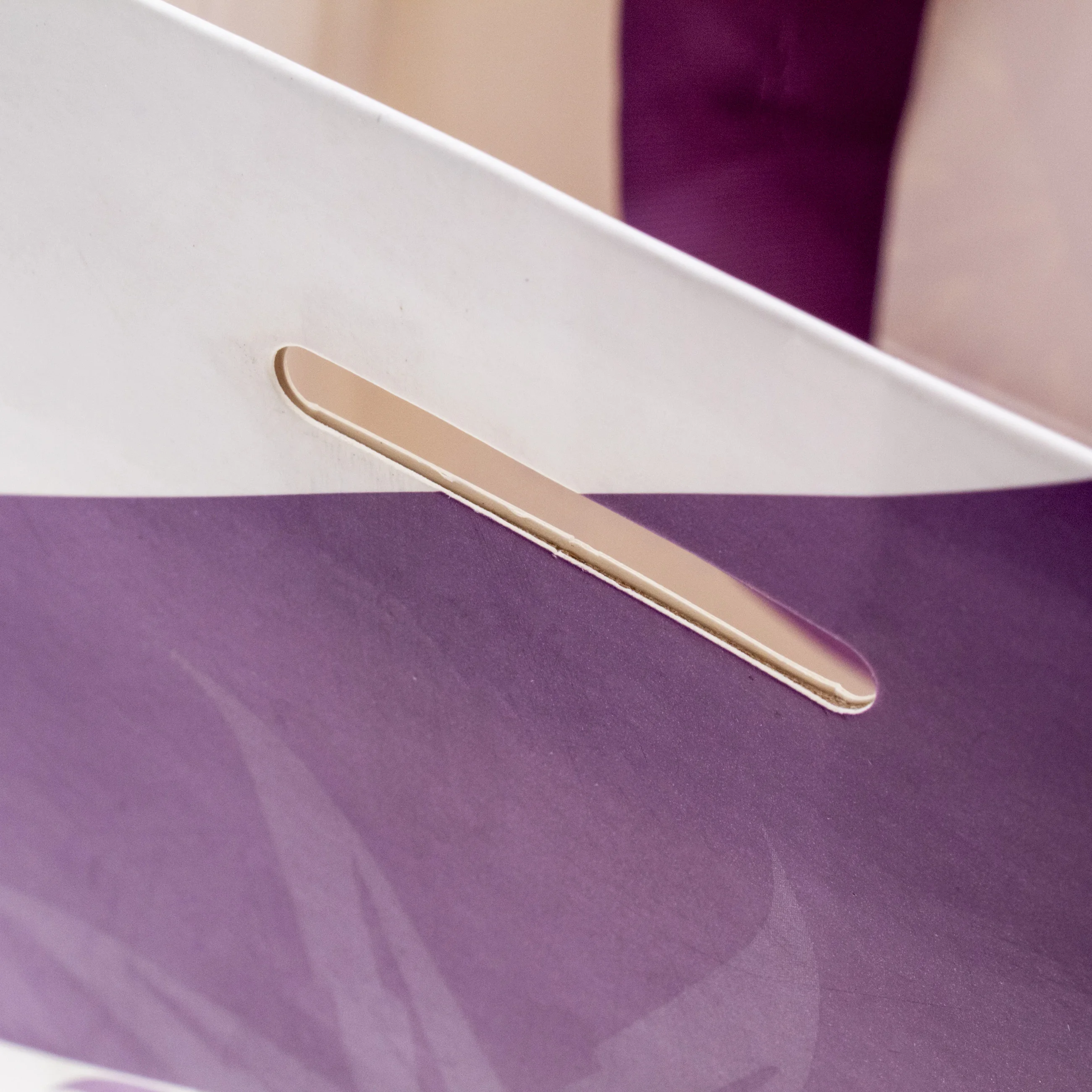 Factory Direct Custom Printing Folding Shopping Kraft Paper Bags Clothing Shoe Packaging Cheap Gift Paper Bag