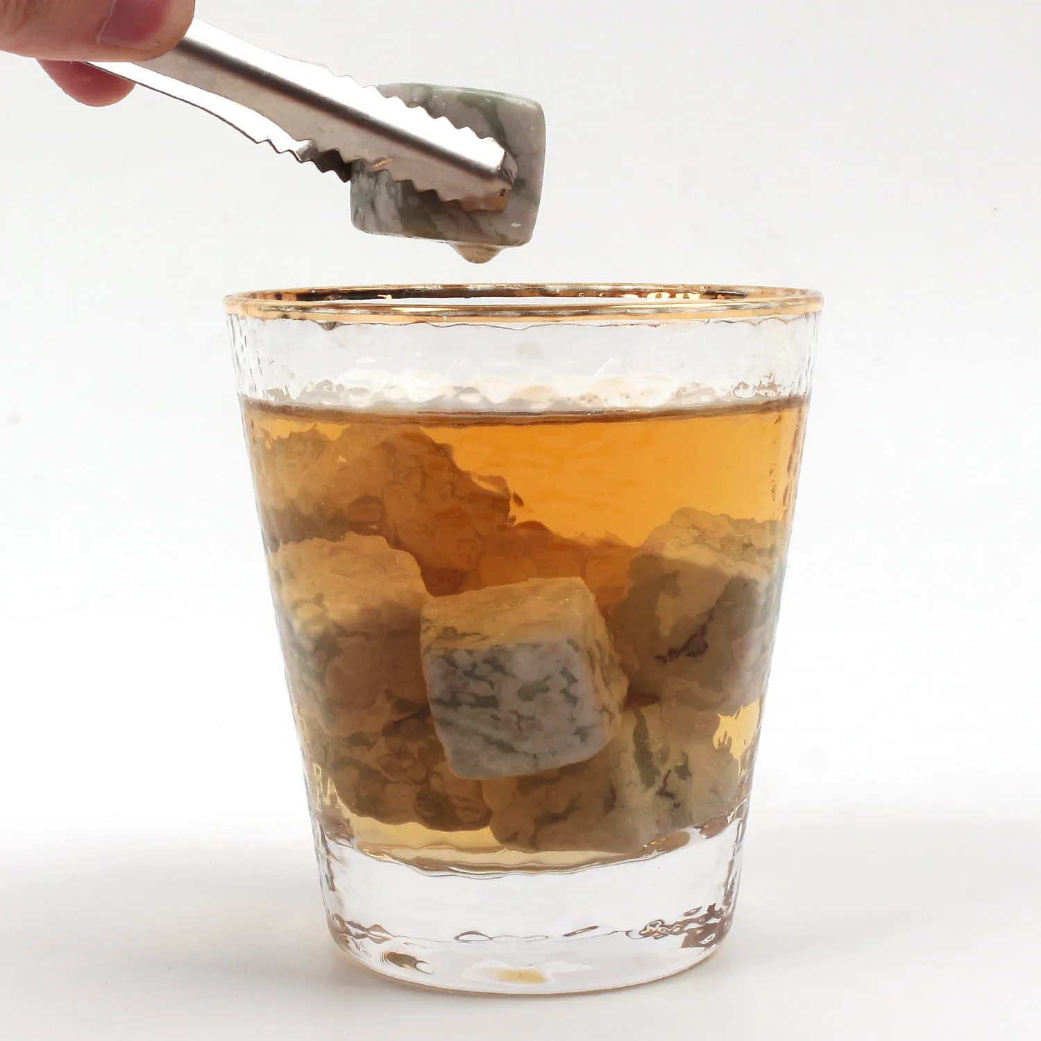 8pcs Whiskey Stone Rocks Beverage Chilling Rocks Reusable Cooling Stone Cube with Ice Tongs Green Onyx