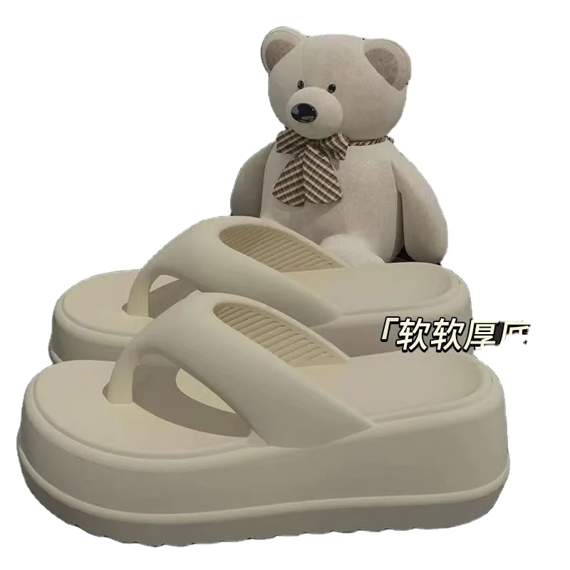 Step Up Your Footwear Game with Eva s New Summer Herringbone Slippers Thick Soles AntiSlip Design