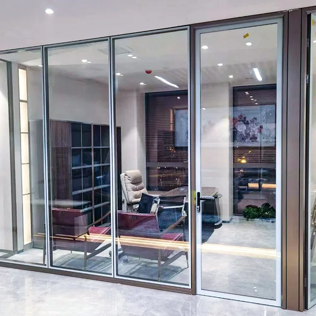 Превосходные стеклянные дверные перегородки: тщательно изготовлены для долговечности и изящества